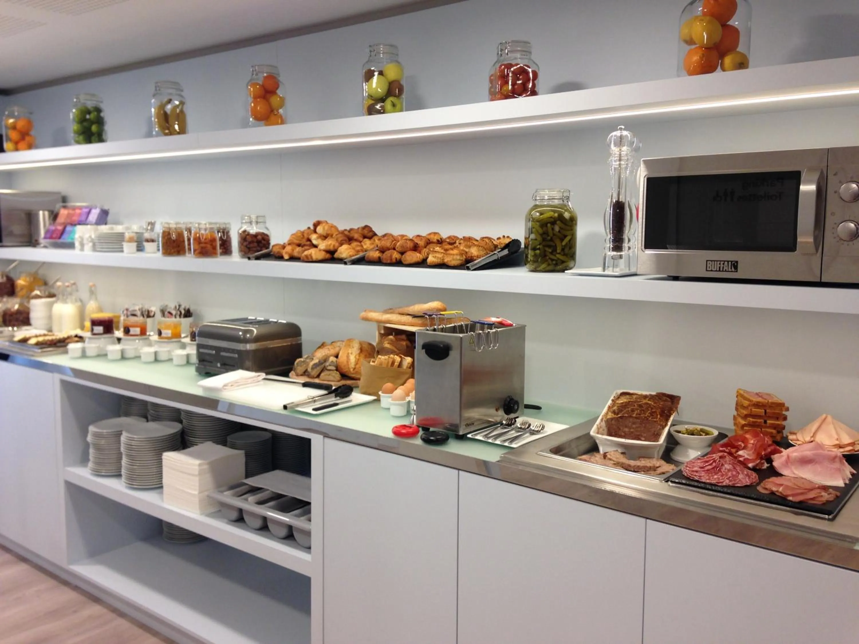 Buffet breakfast in The Residence Hotel Geneva Airport - M3 Ferney