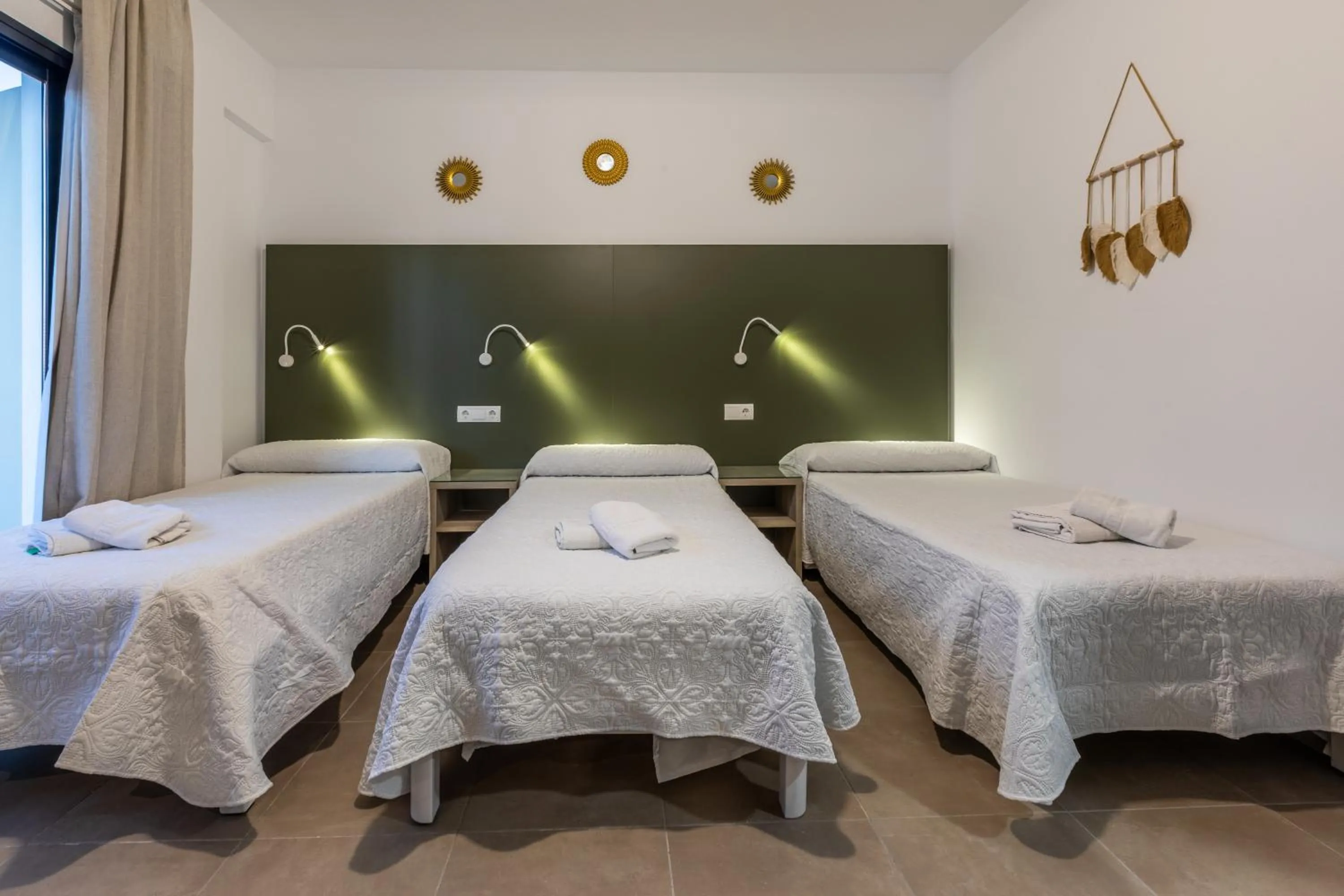 Bed in Hostal Alicante