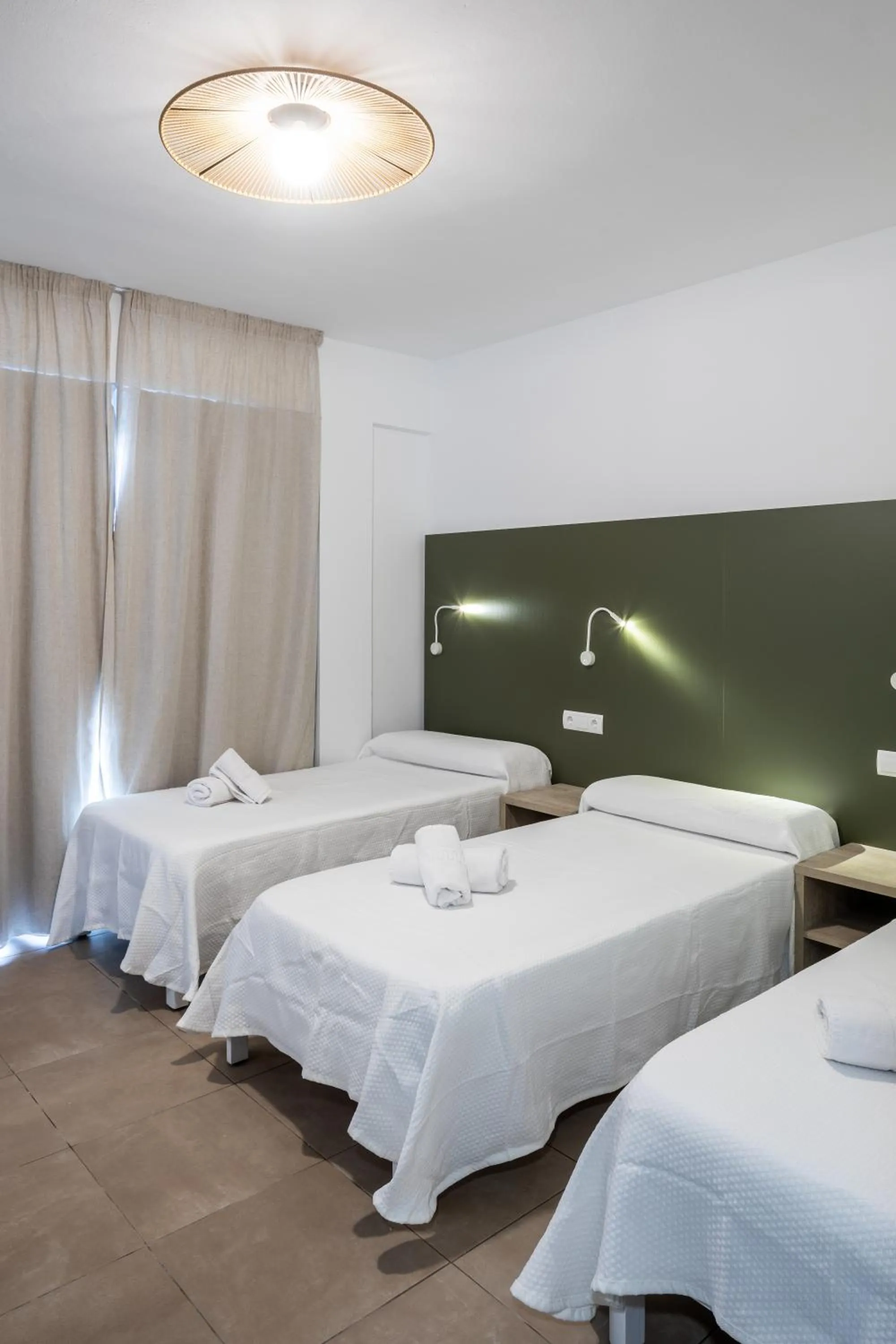 Bed in Hostal Alicante