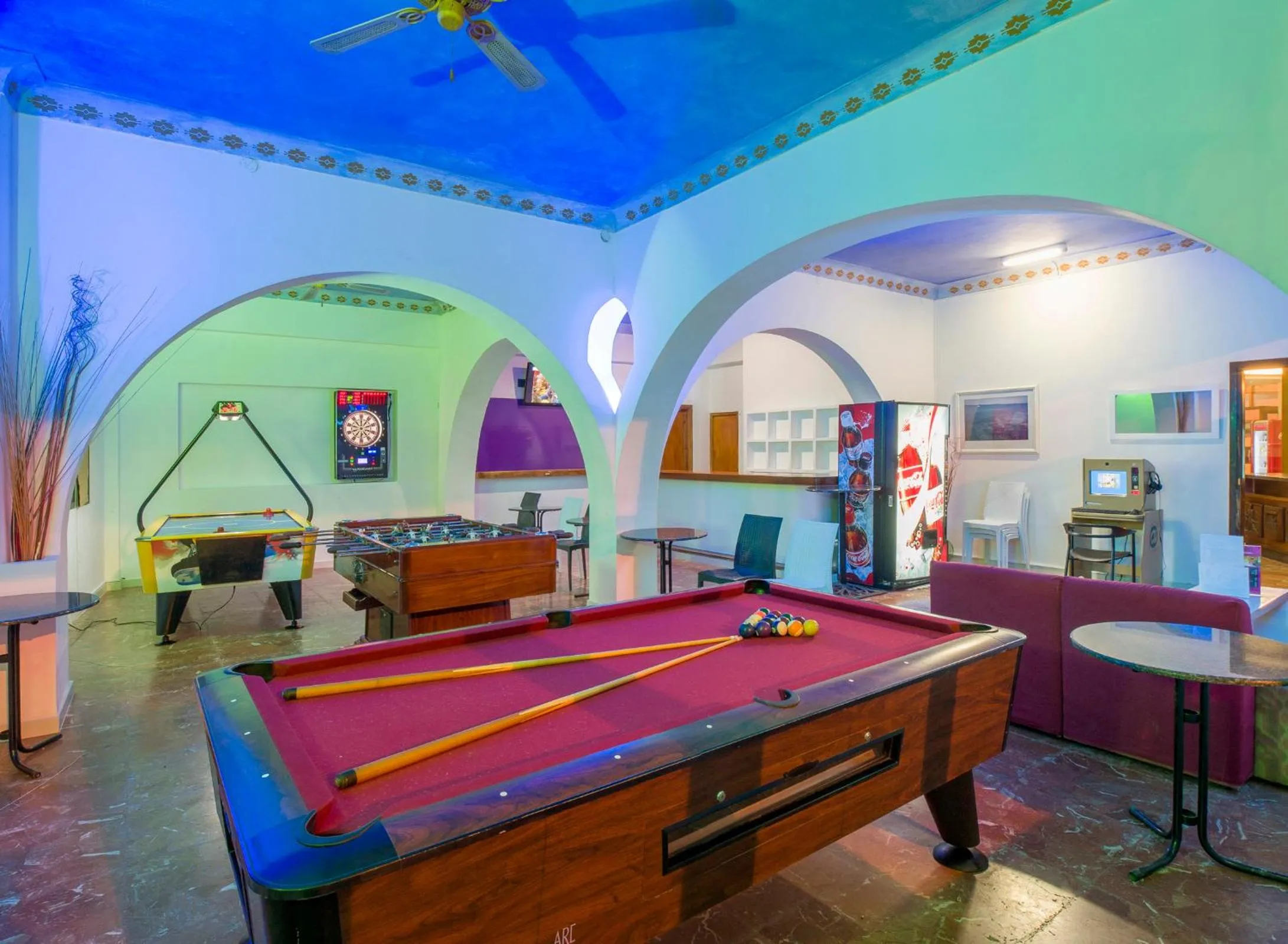 Billiard in Hostal Alicante