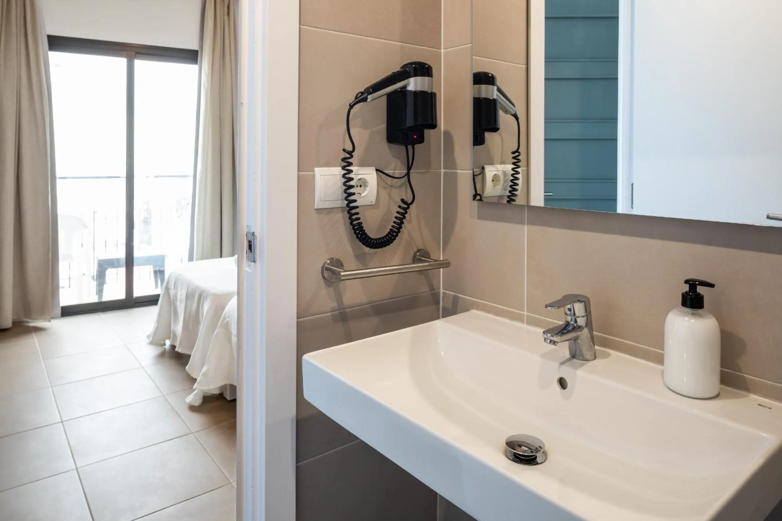 Bathroom in Hostal Alicante