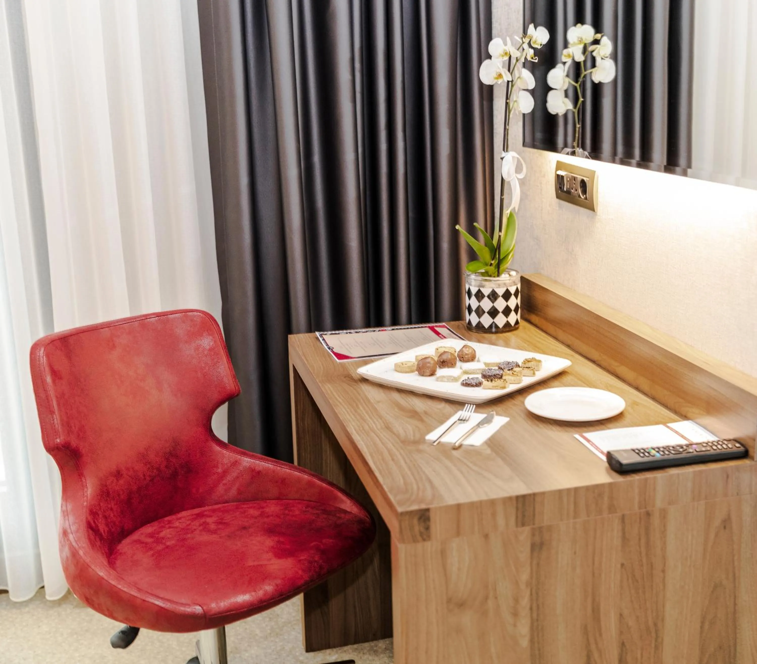 Seating area in Ramada by Wyndham Beylikduzu