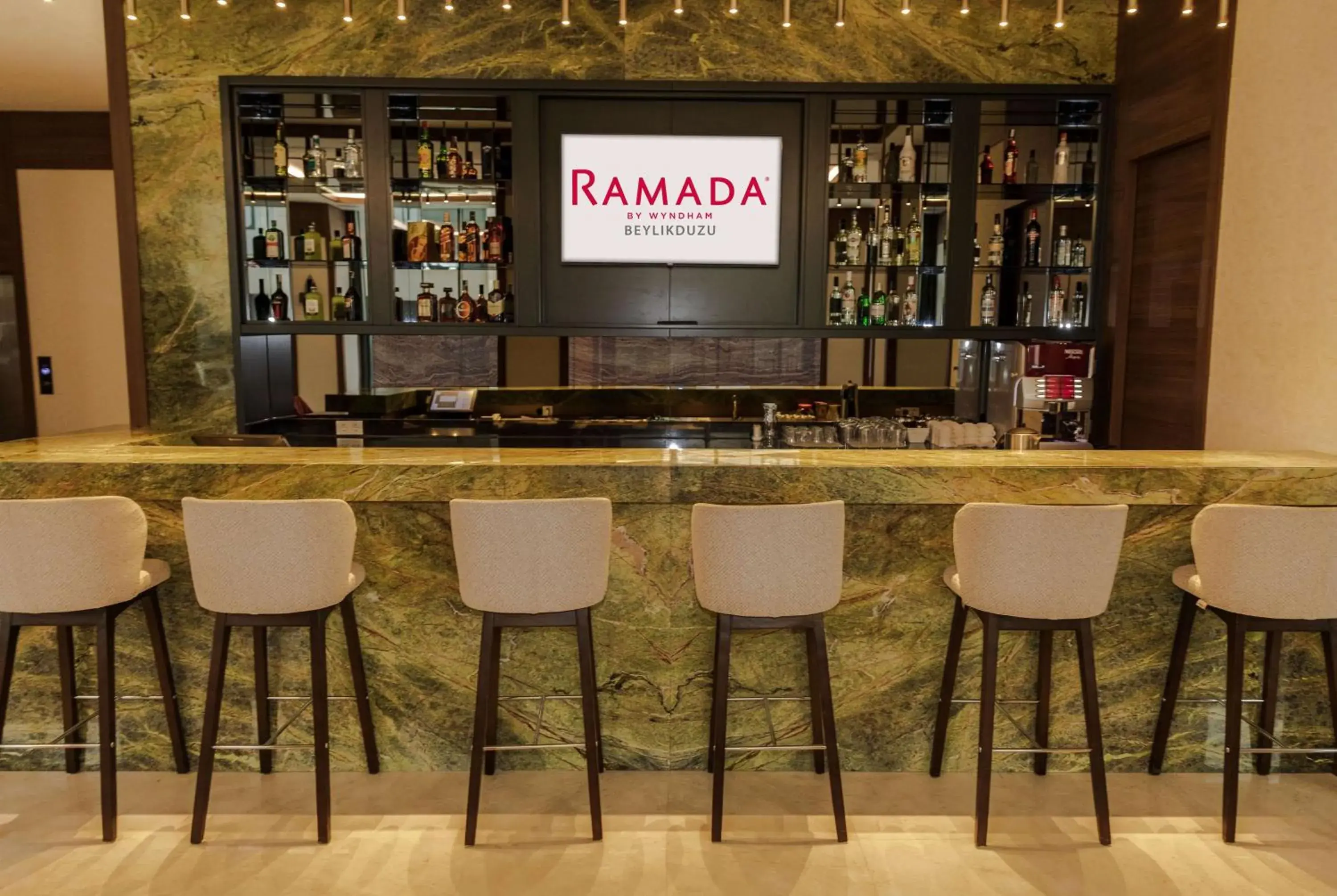 Restaurant/places to eat in Ramada by Wyndham Beylikduzu Restaurant/places to eat in Ramada by Wyndham Beylikduzu
