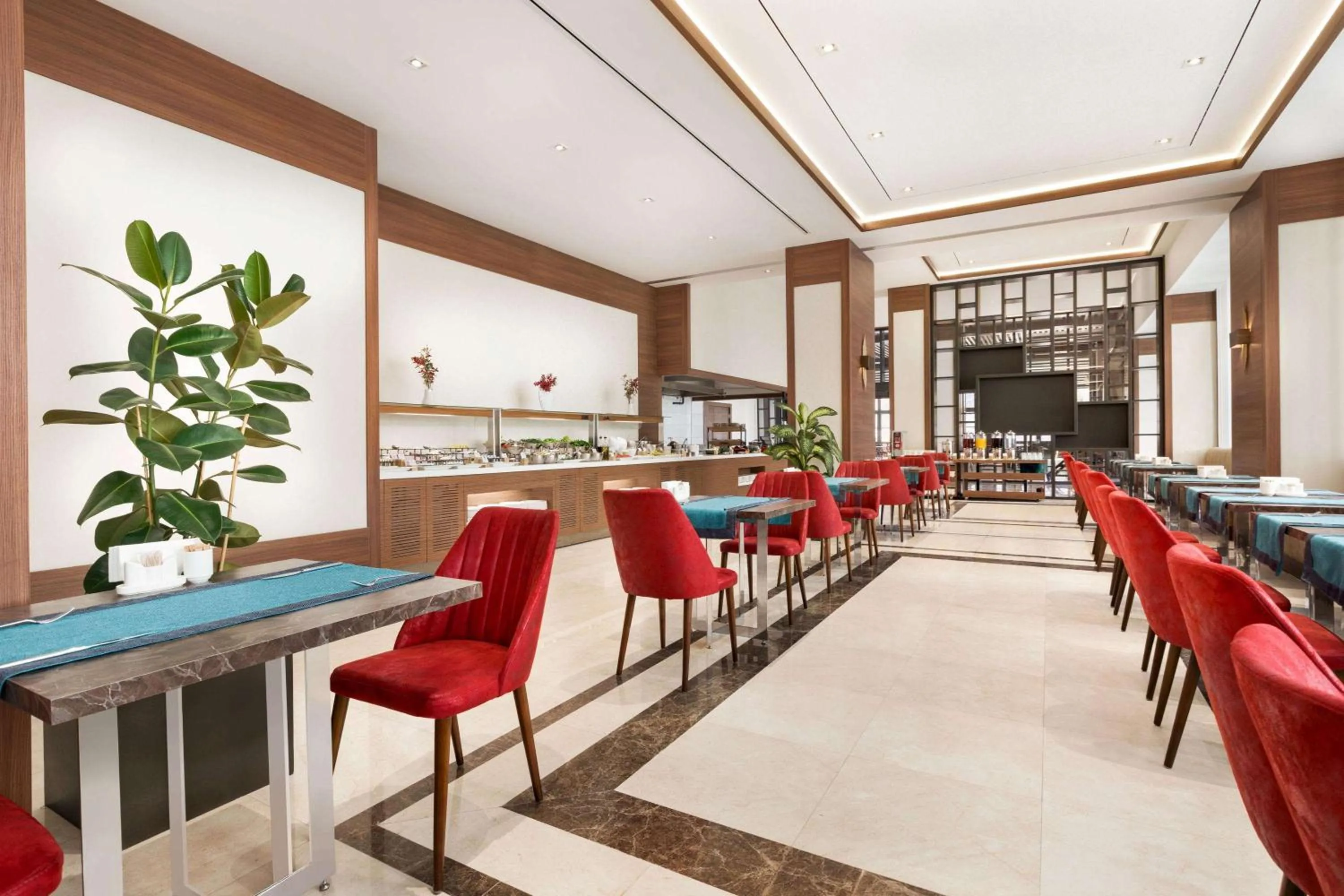 Restaurant/places to eat in Ramada by Wyndham Beylikduzu