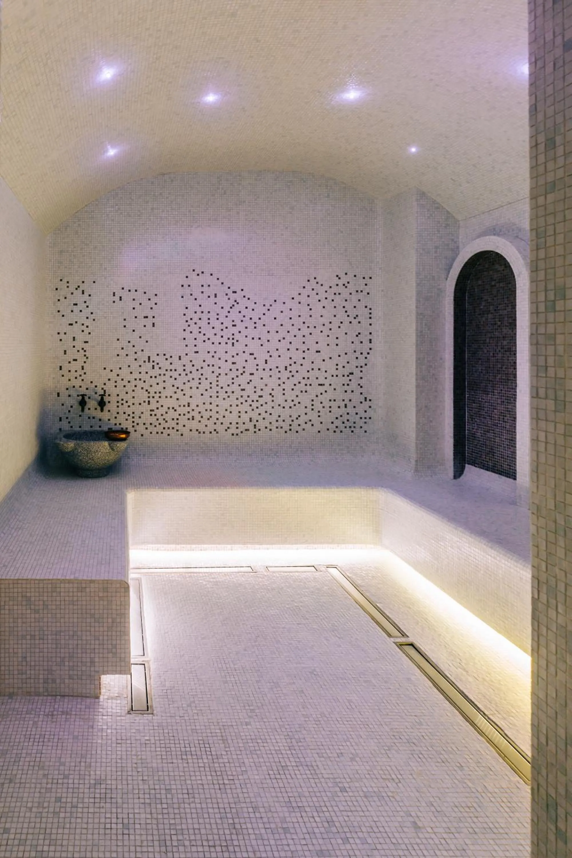 Sauna in Mandachi Hotel & SPA