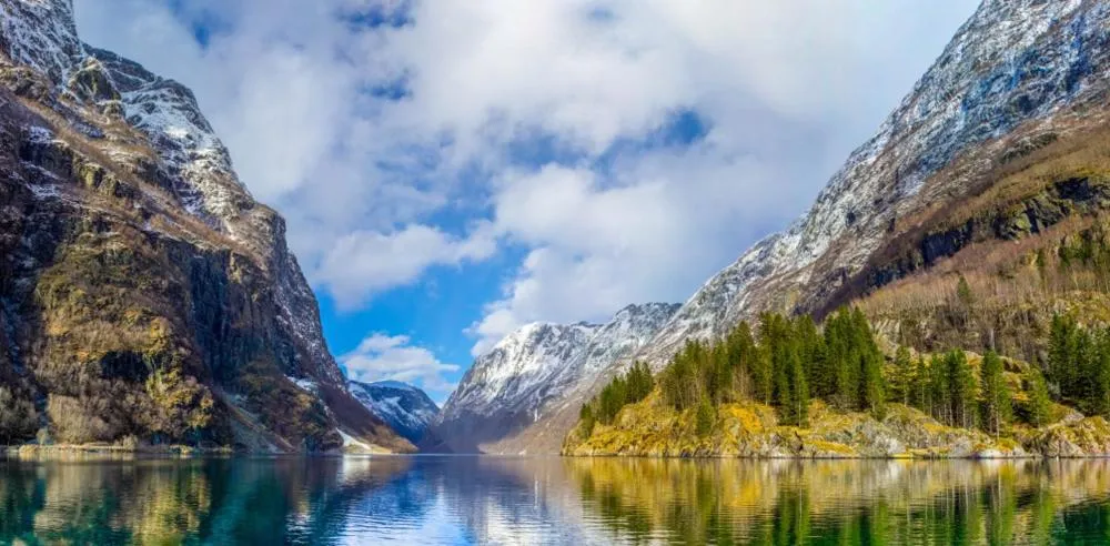 Natural landscape in Gudvangen Budget Hotel