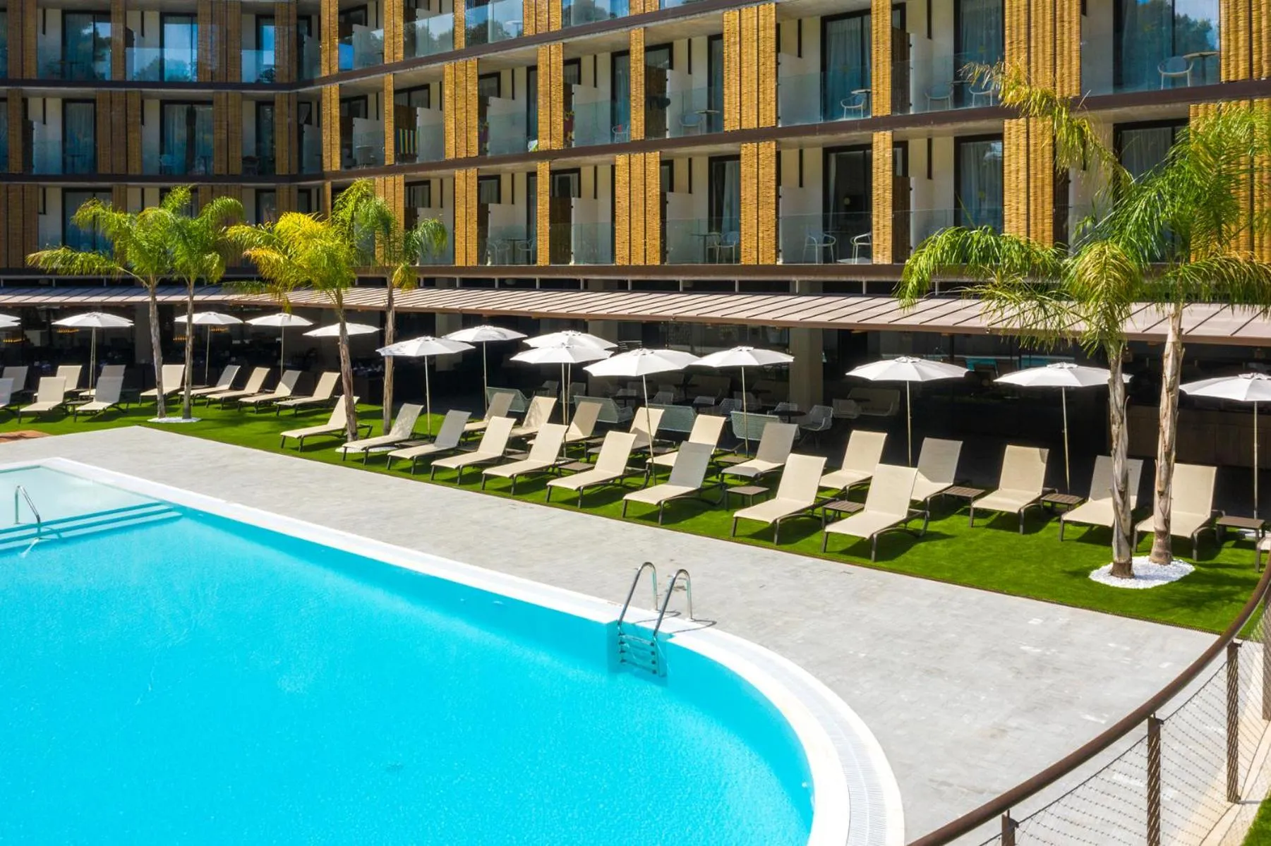 Swimming pool in Golden Costa Salou - Adults Only 4* Sup