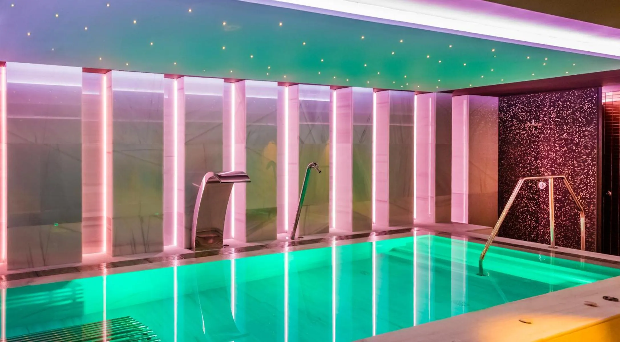 Swimming pool in Golden Costa Salou - Adults Only 4* Sup