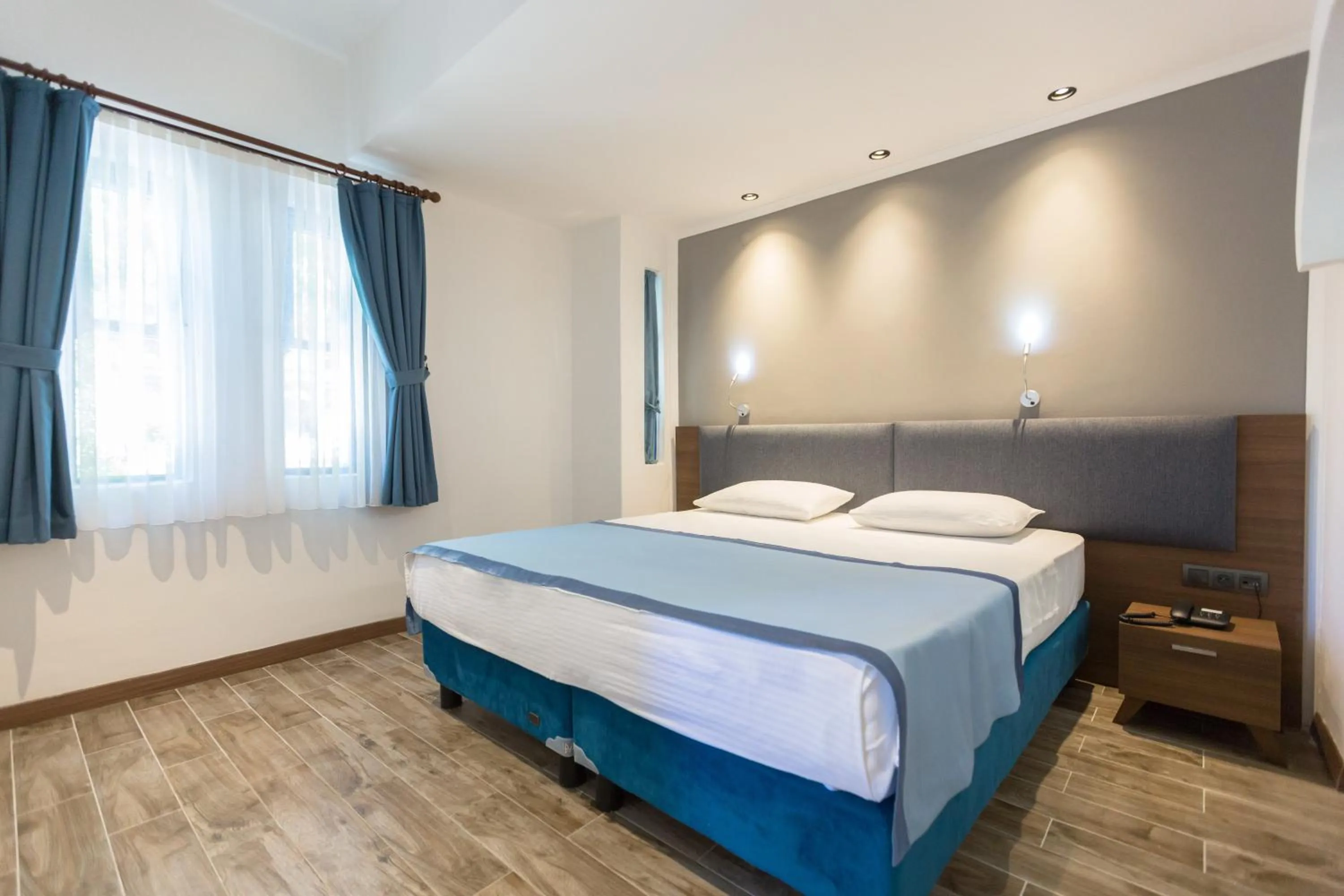 Decorative detail, Bed in Risus Garden Marina Hotel