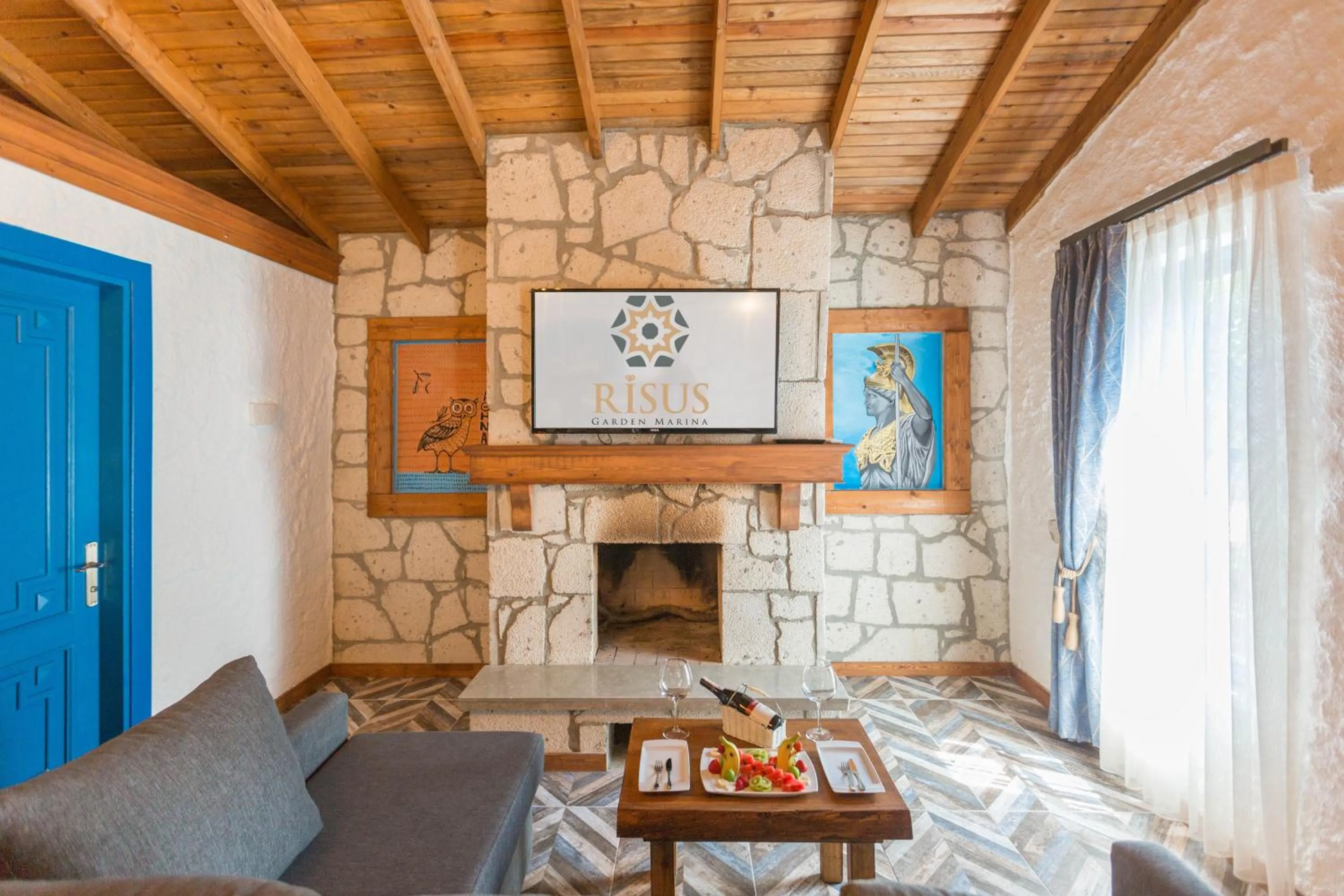 Decorative detail in Risus Garden Marina Hotel