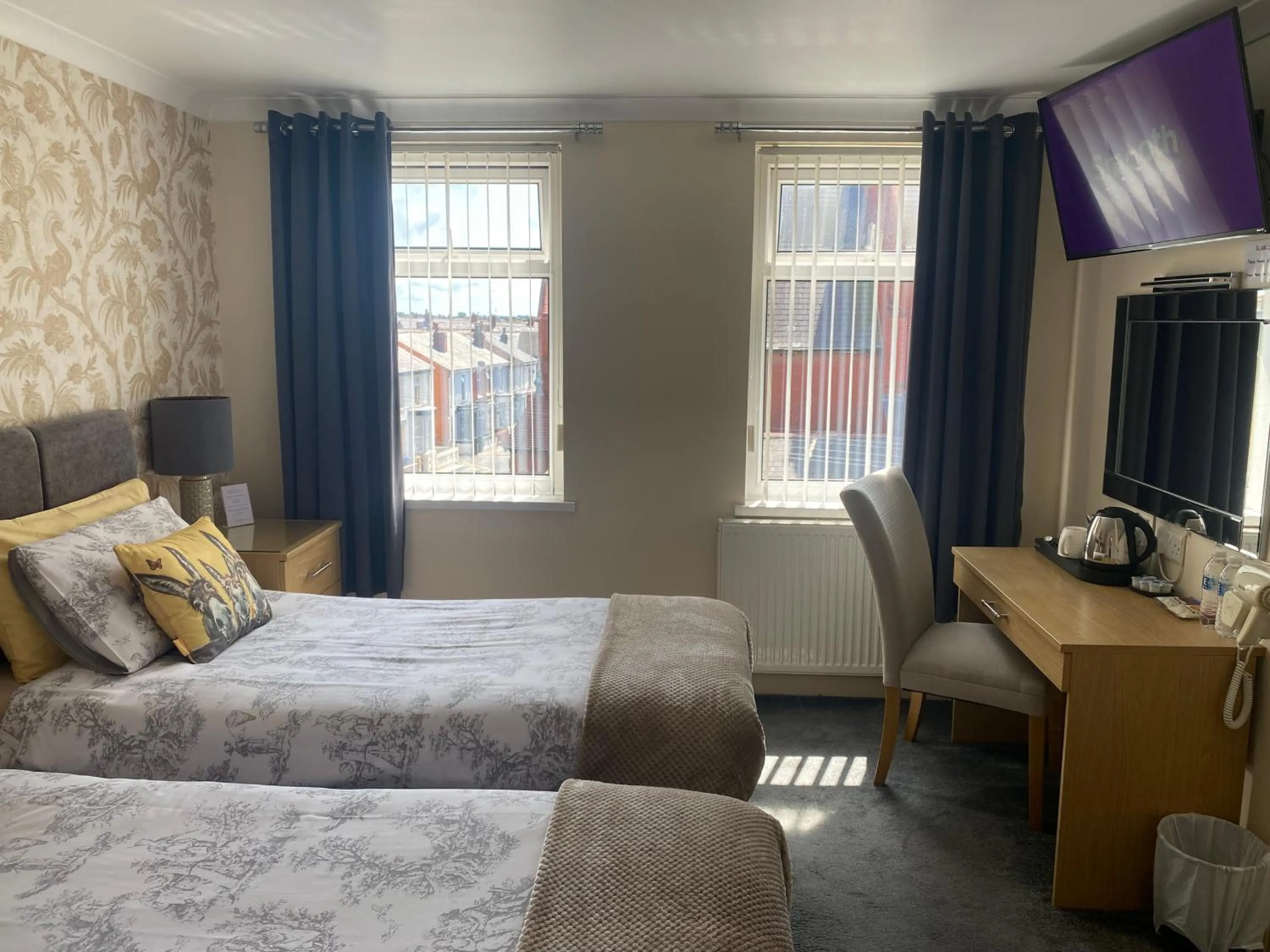 Bedroom, Bed in The Libra - Adults Only B&B with guaranteed carpark