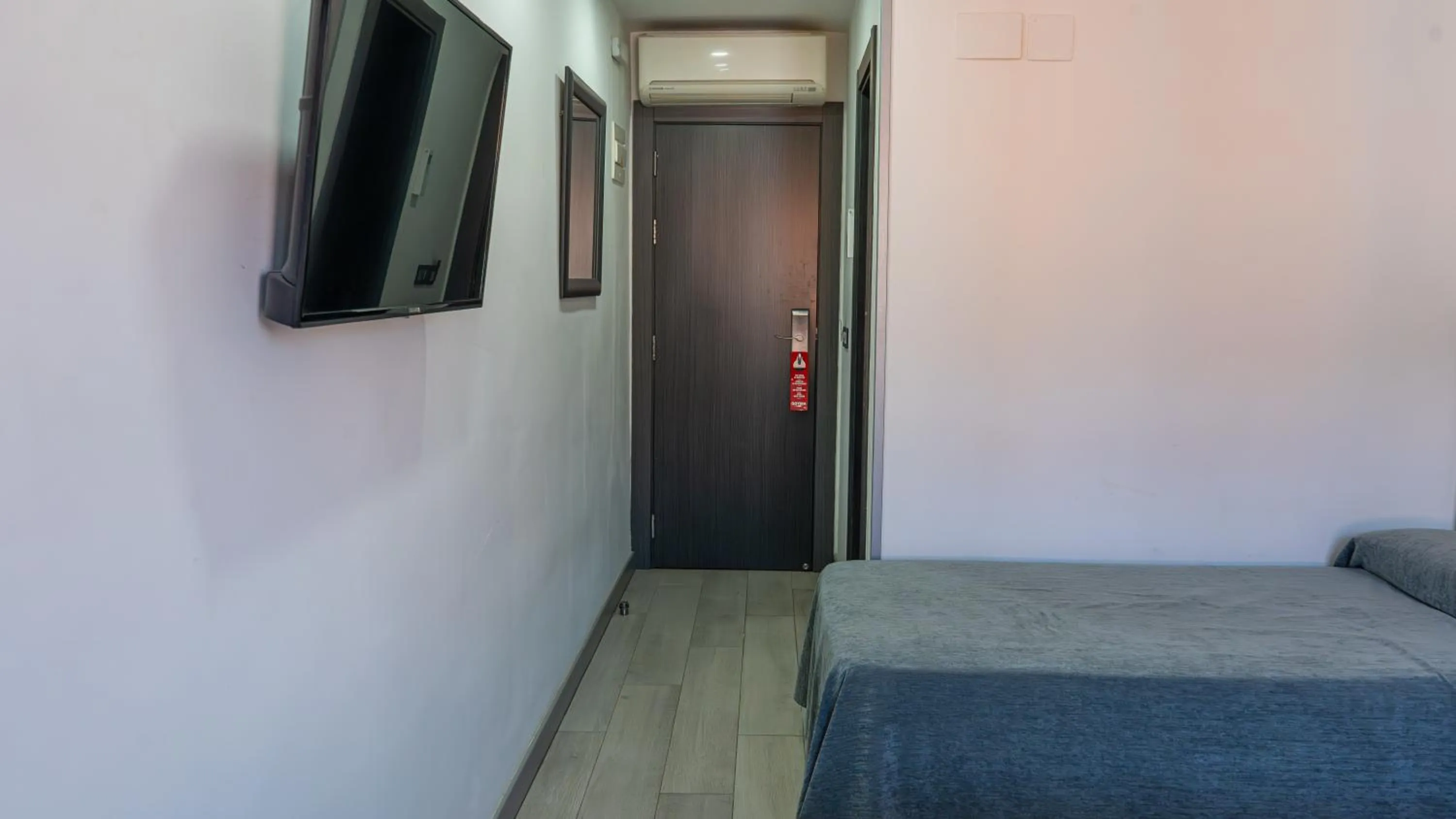 Bed in Hostal Goyma III