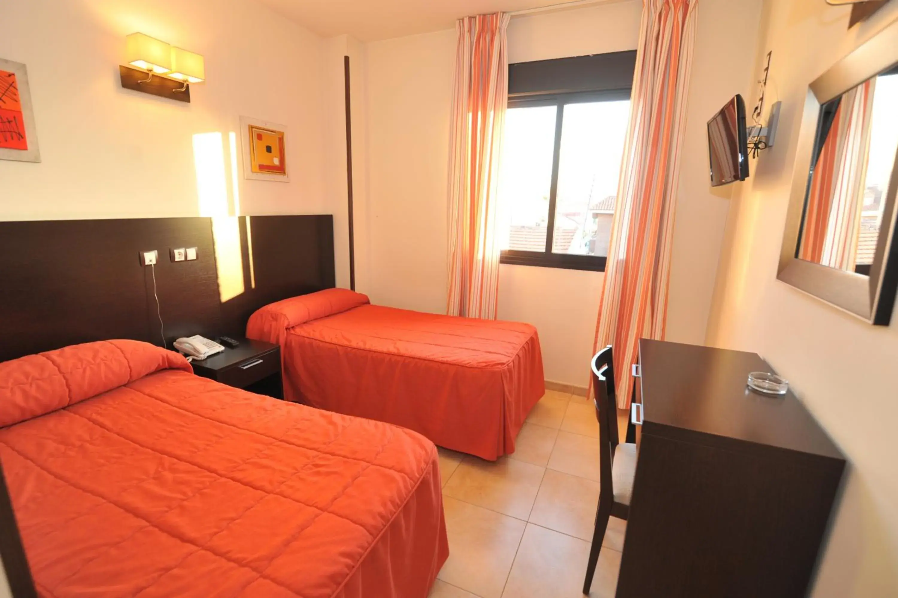 Twin Room in Hostal Goyma III Twin Room in Hostal Goyma III