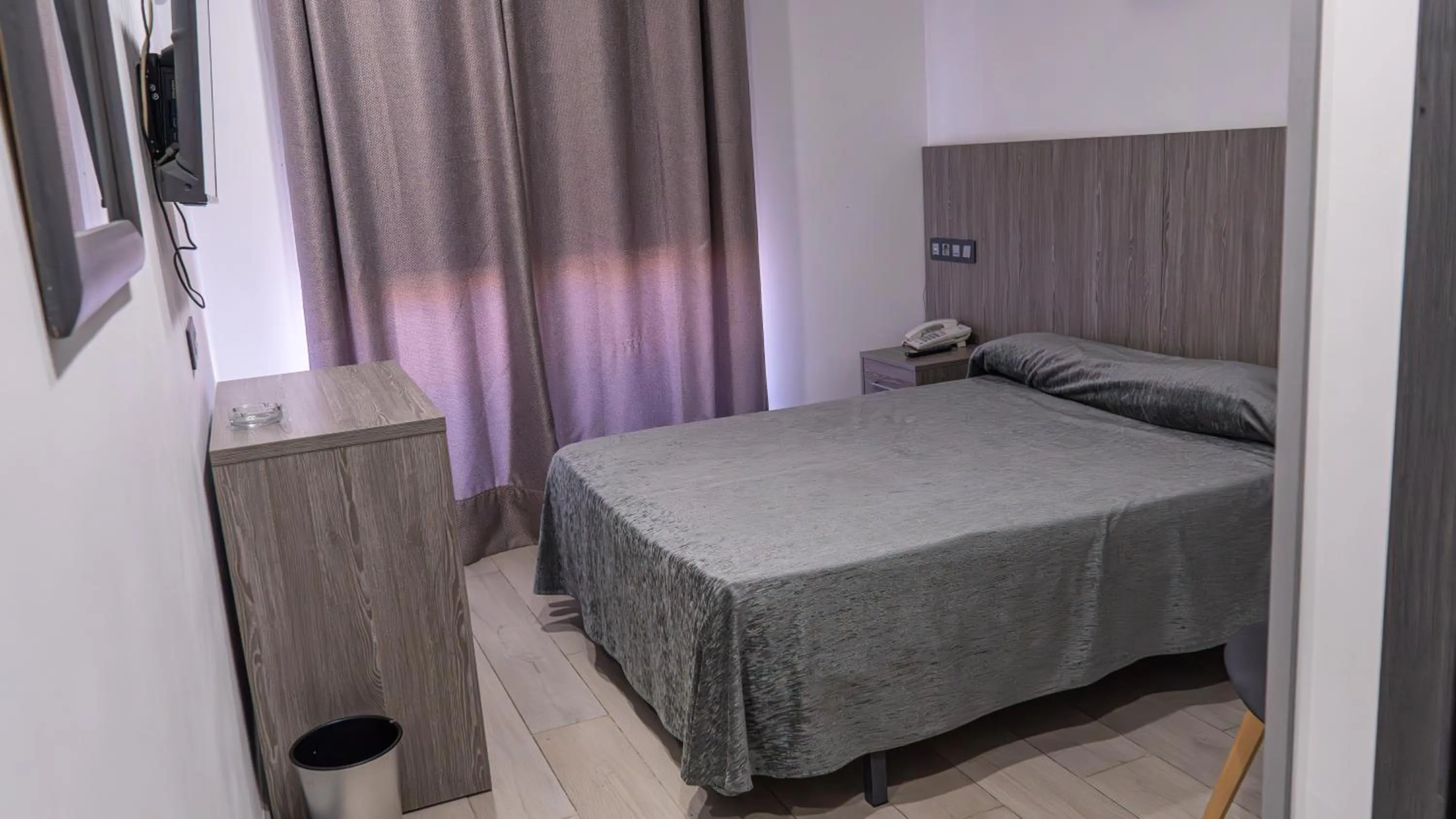 Bed in Hostal Goyma III