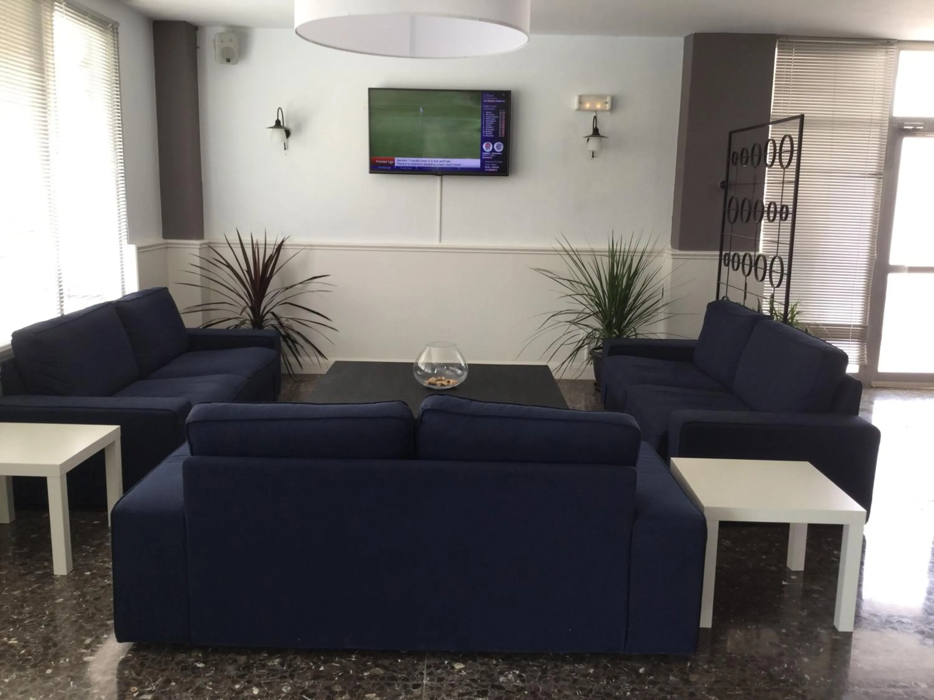 Restaurant/places to eat in Apartamentos Alba