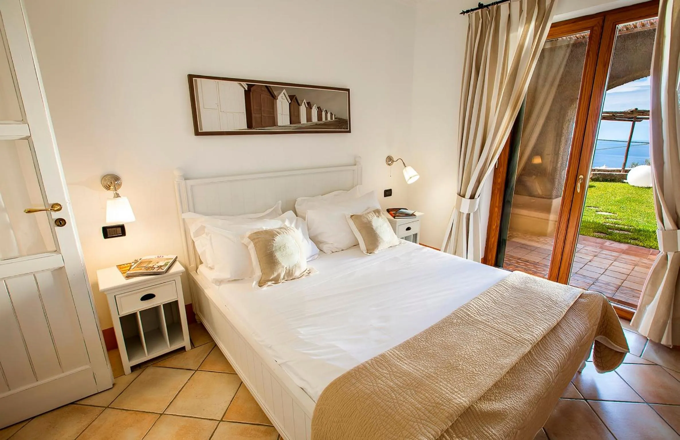 Bed in Tenuta Del Poggio Antico