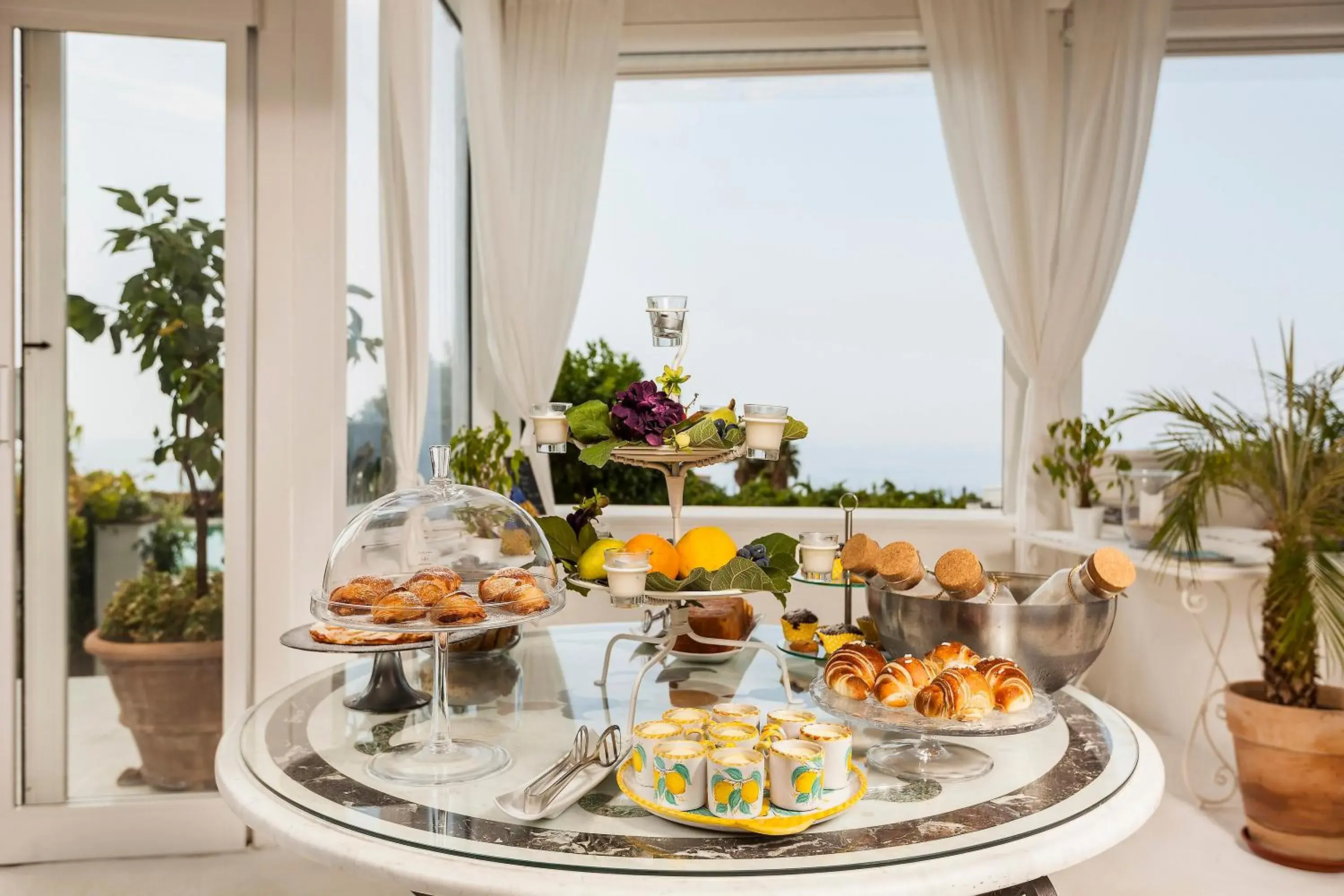 Buffet breakfast in Tenuta Del Poggio Antico Buffet breakfast in Tenuta Del Poggio Antico