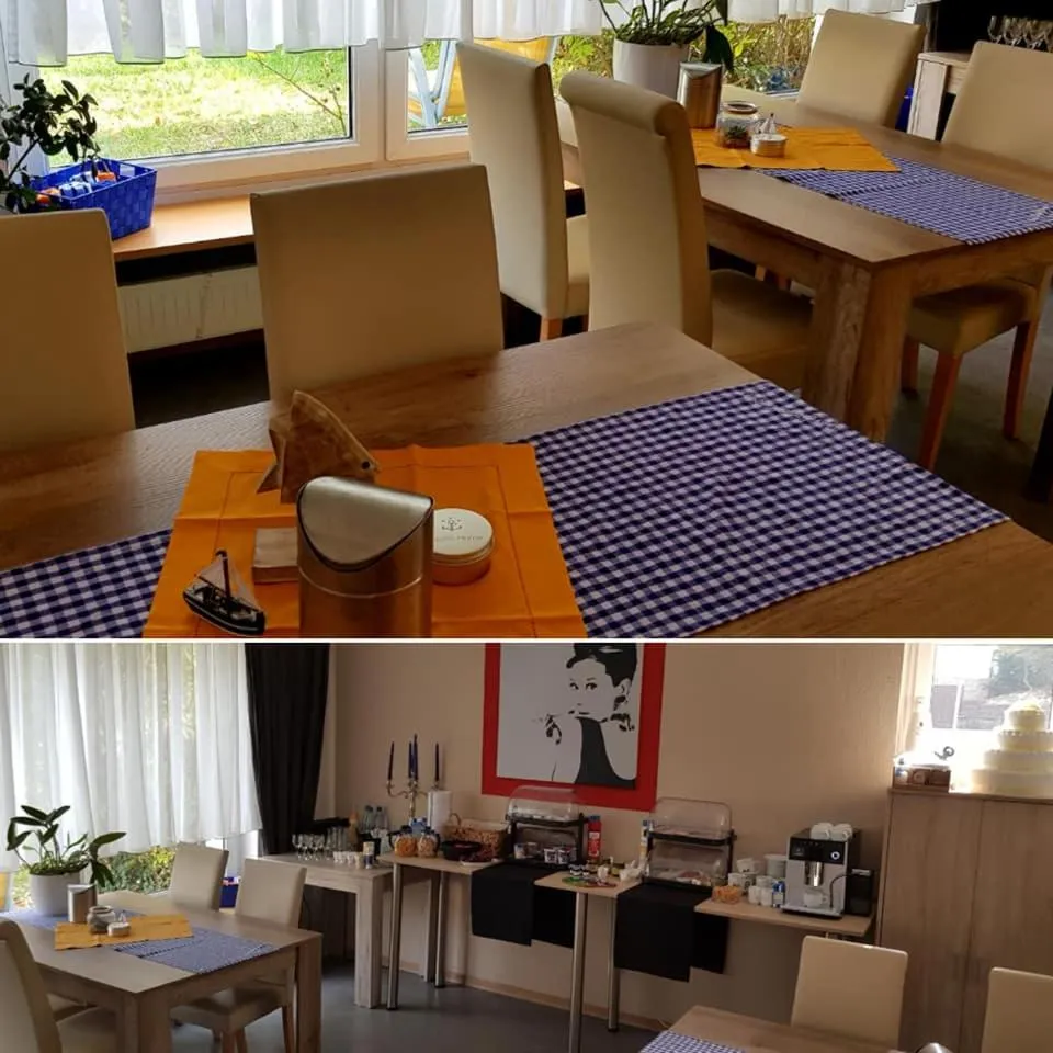 Breakfast in Hotel Garni