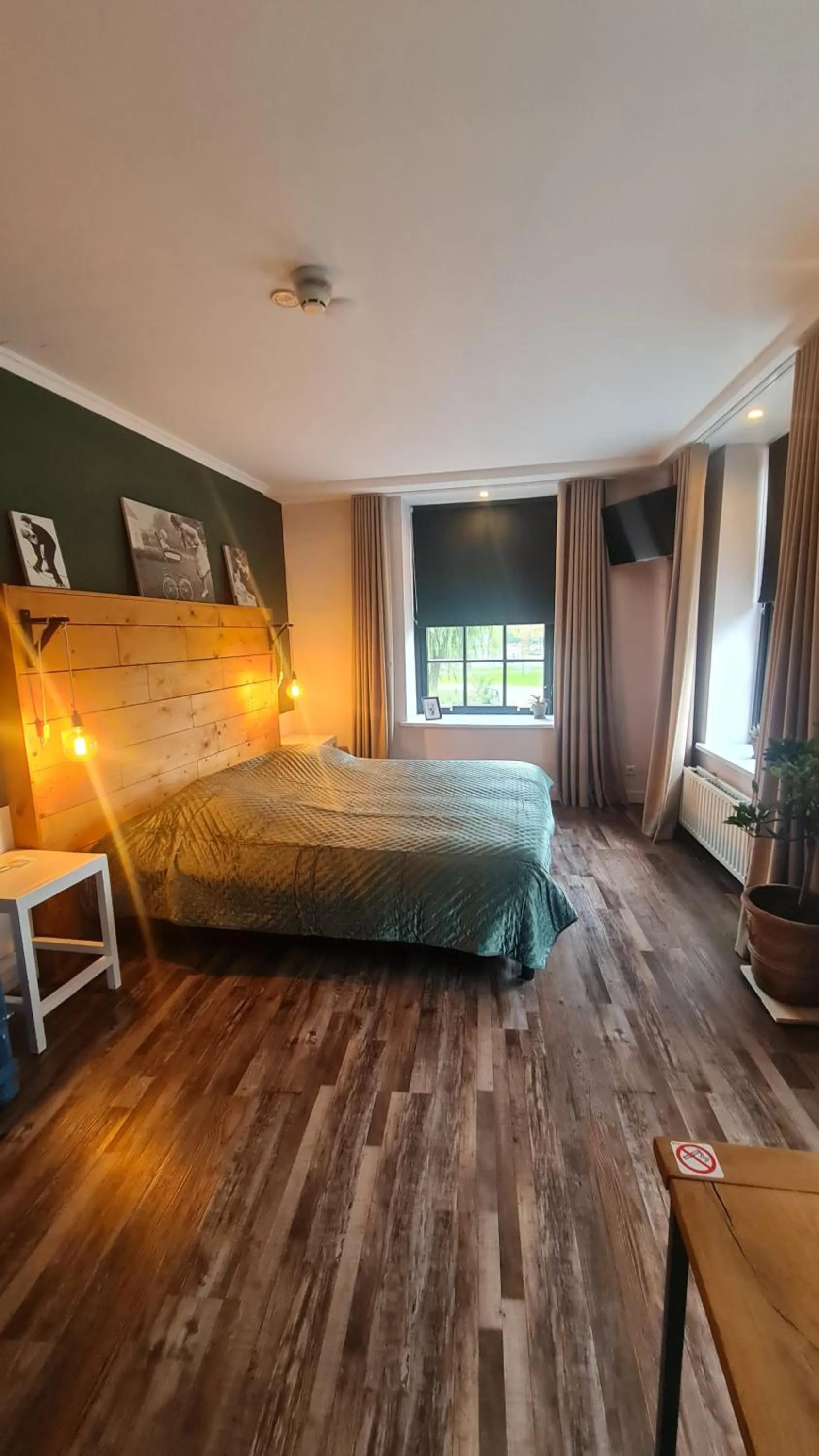 Bed in Hotel en restaurant Della Contessa