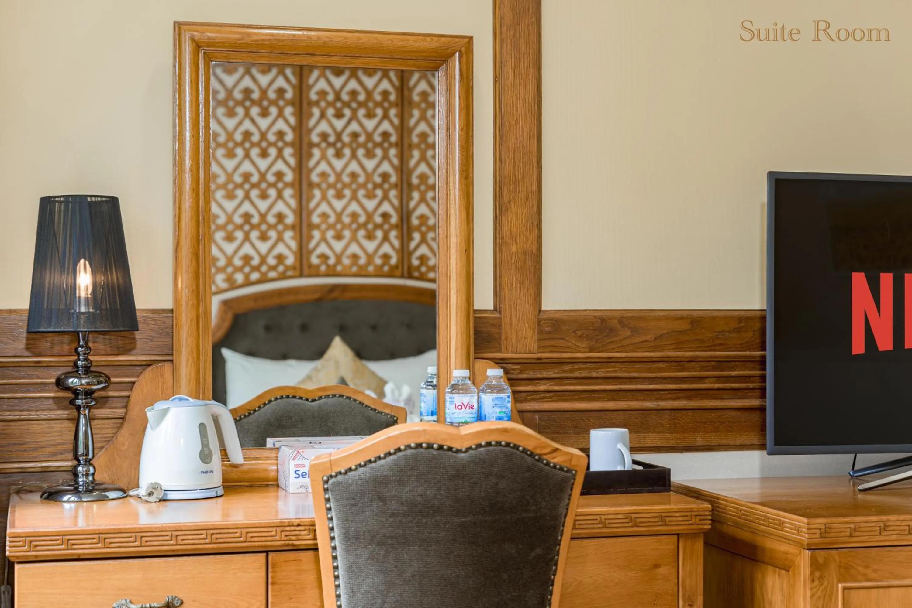 TV and multimedia, Bed in Bali Hotel