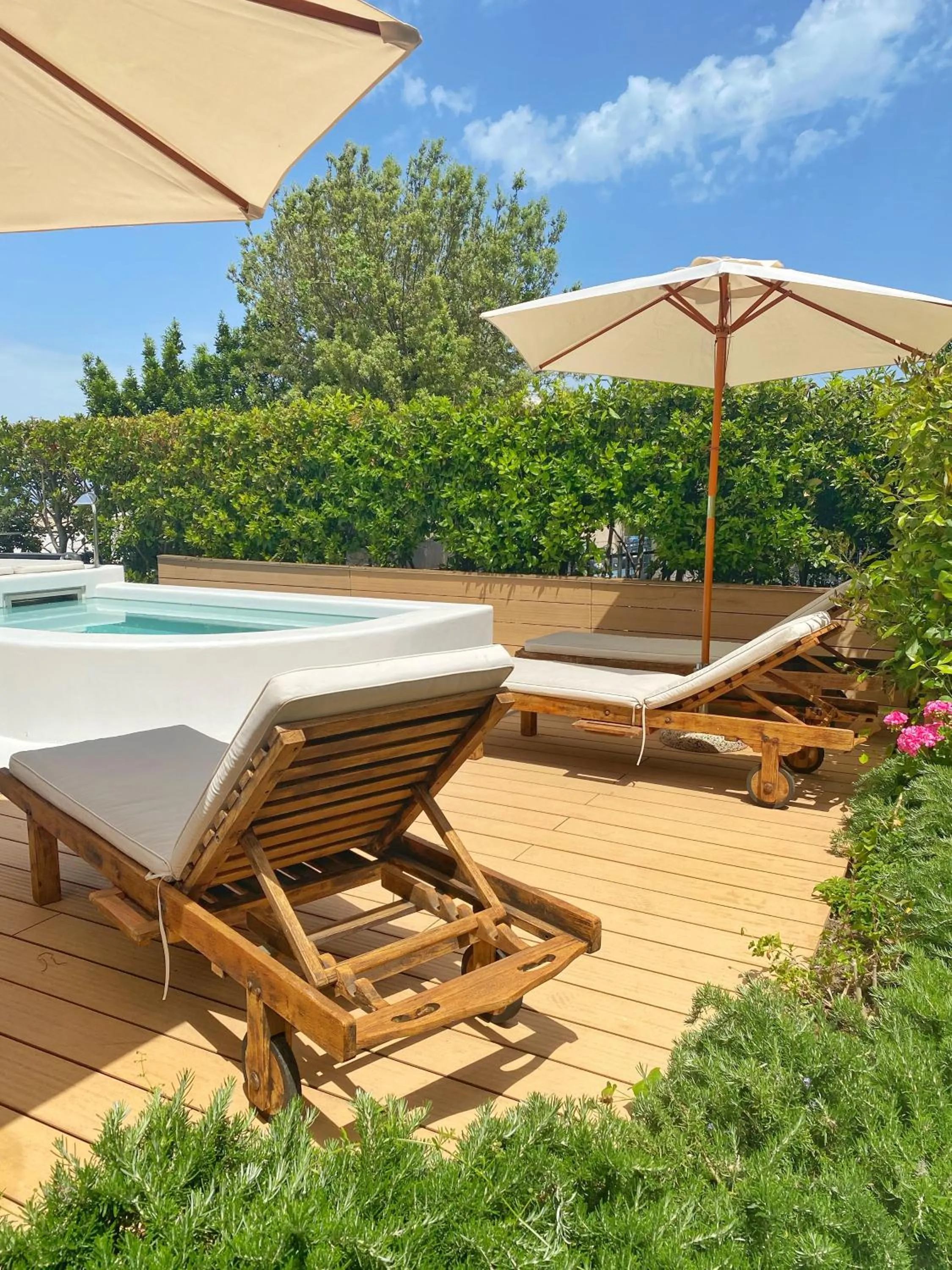 Swimming pool in La Giuliva Charming Rooms