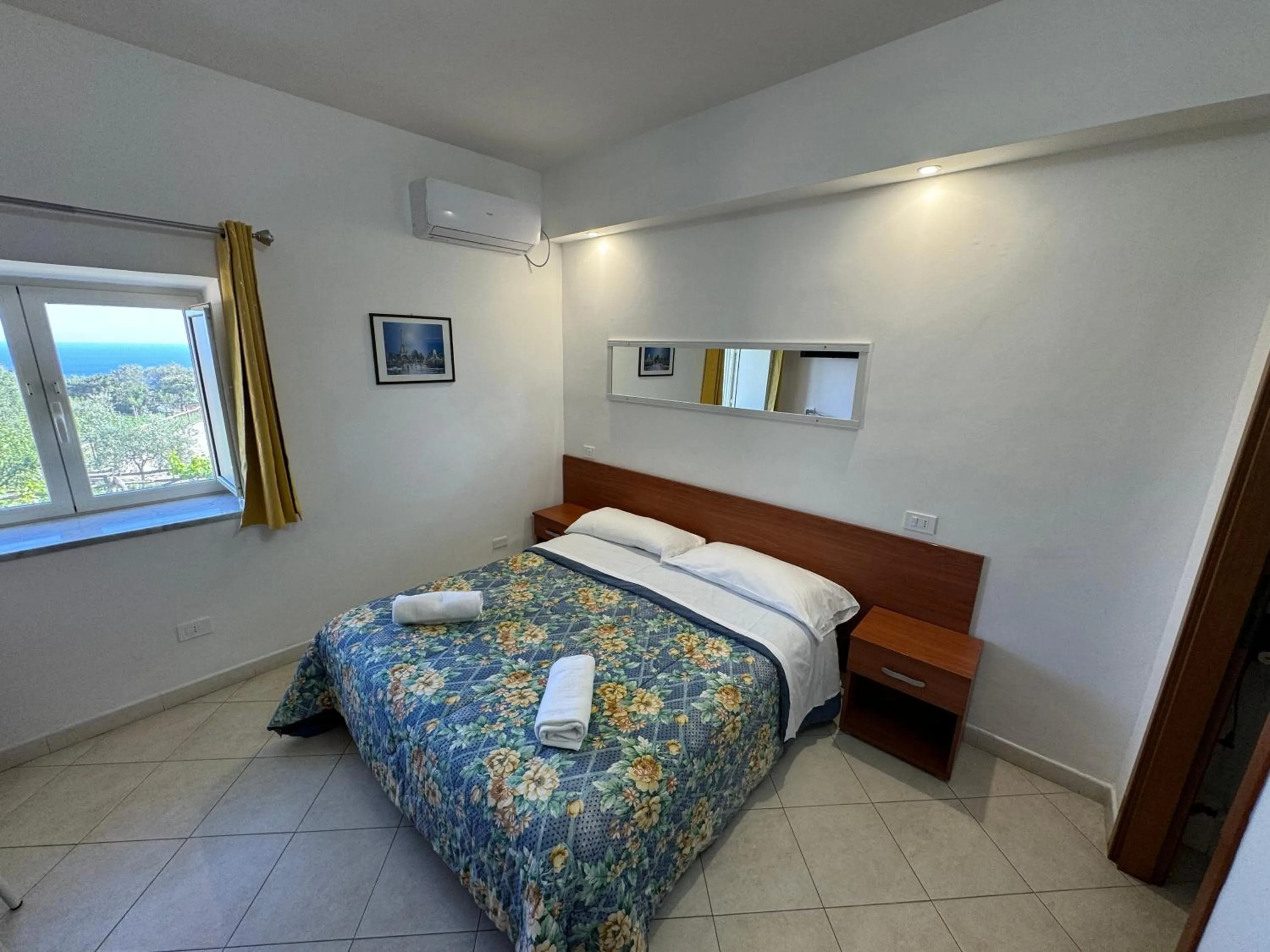 Bedroom, Bed in Agriturismo Piccolo Paradiso