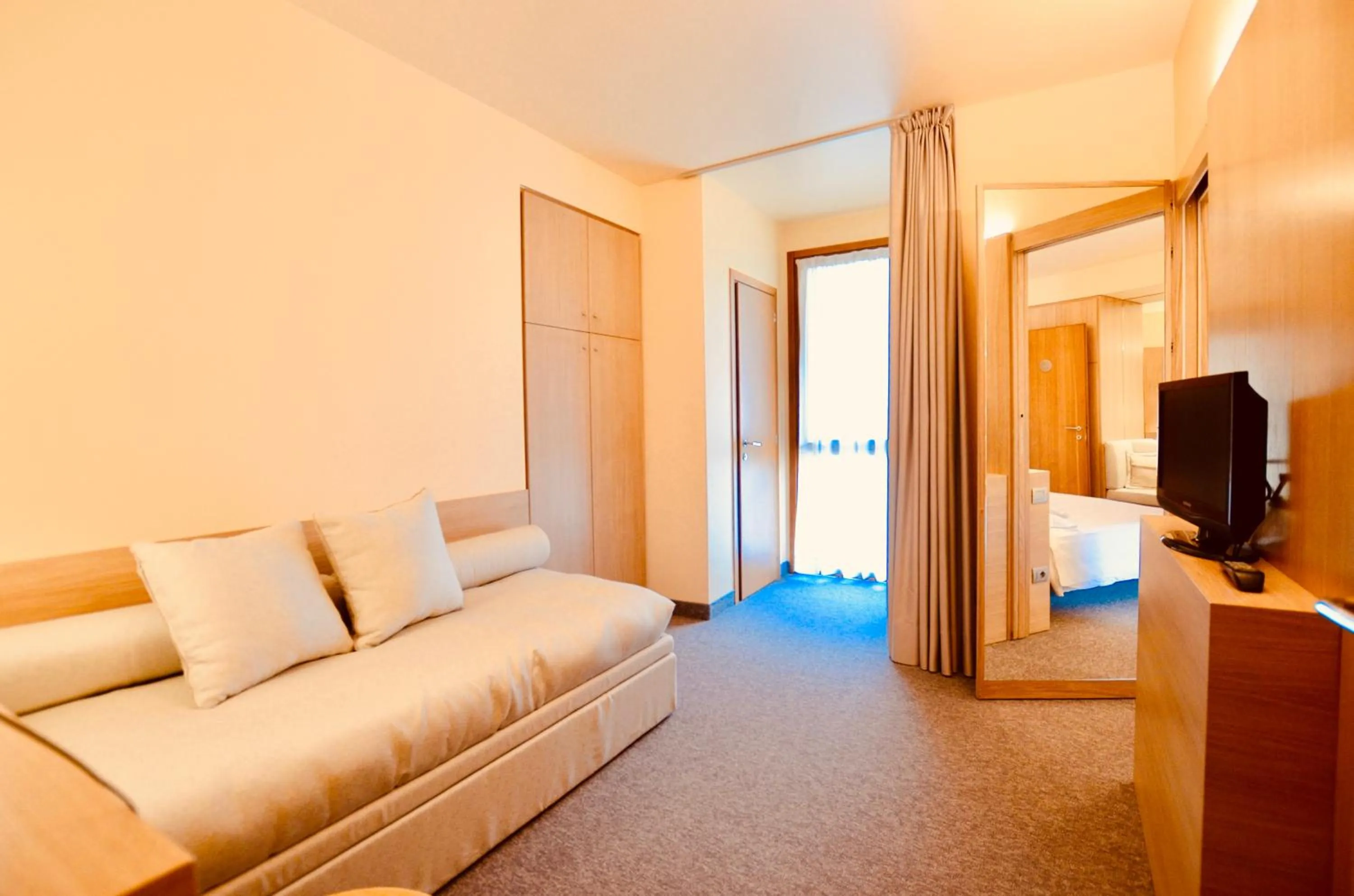 Photo of the whole room, Bed in Albergo Sorriso