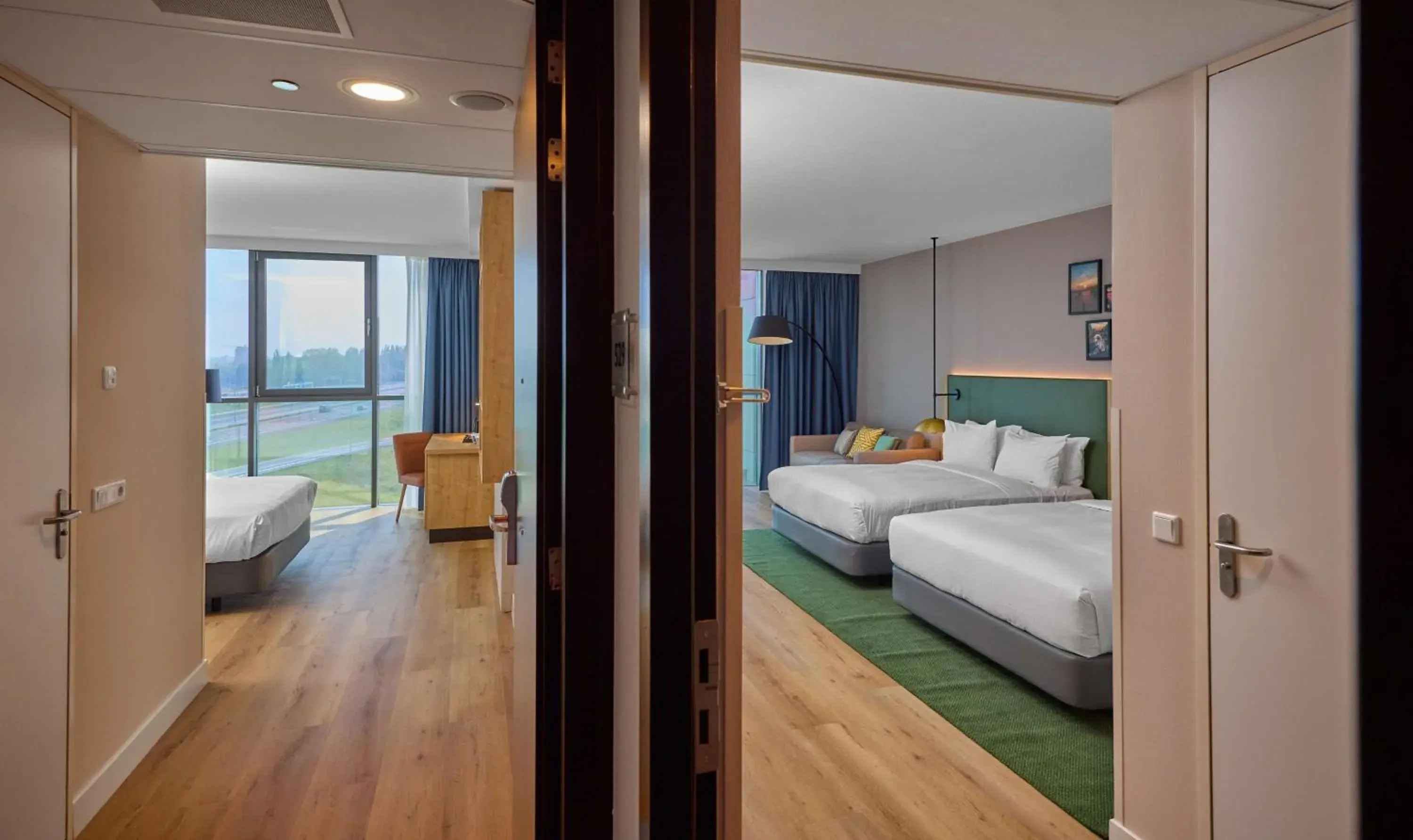 Family Connecting Rooms in Hilton Garden Inn Leiden Family Connecting Rooms in Hilton Garden Inn Leiden