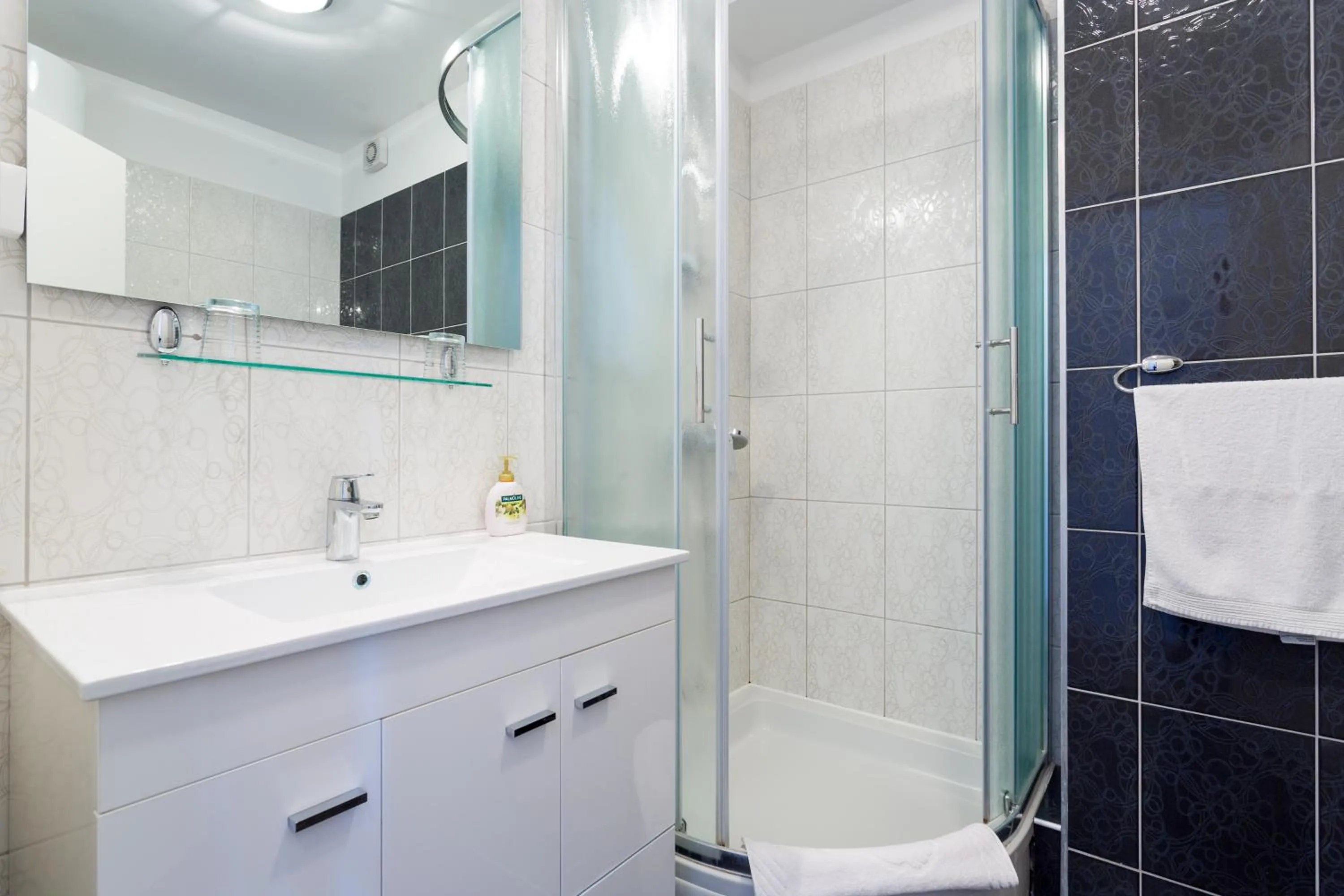 Bathroom in Adriatic Queen Rooms & Apartments