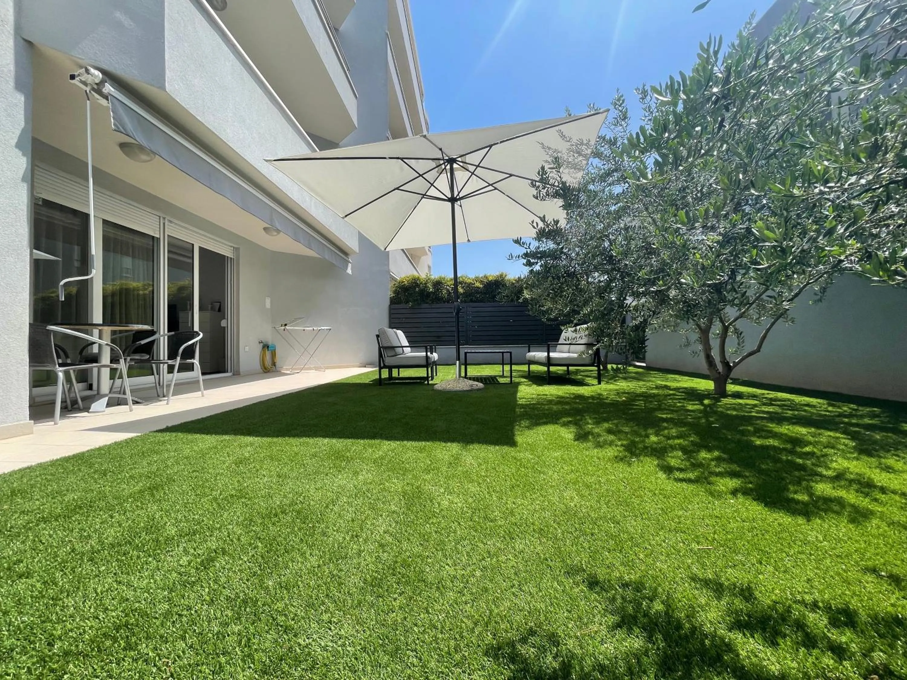 Garden in Adriatic Queen Rooms & Apartments