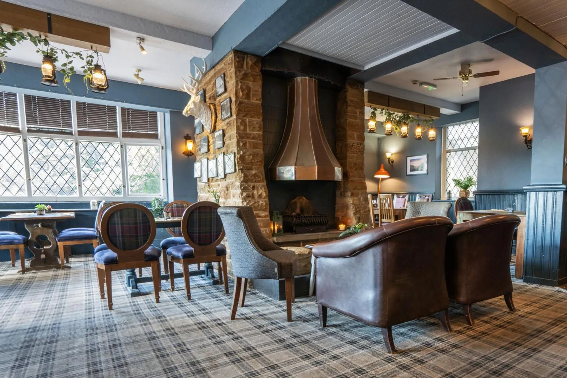 Dining area in Millstone Country Inn