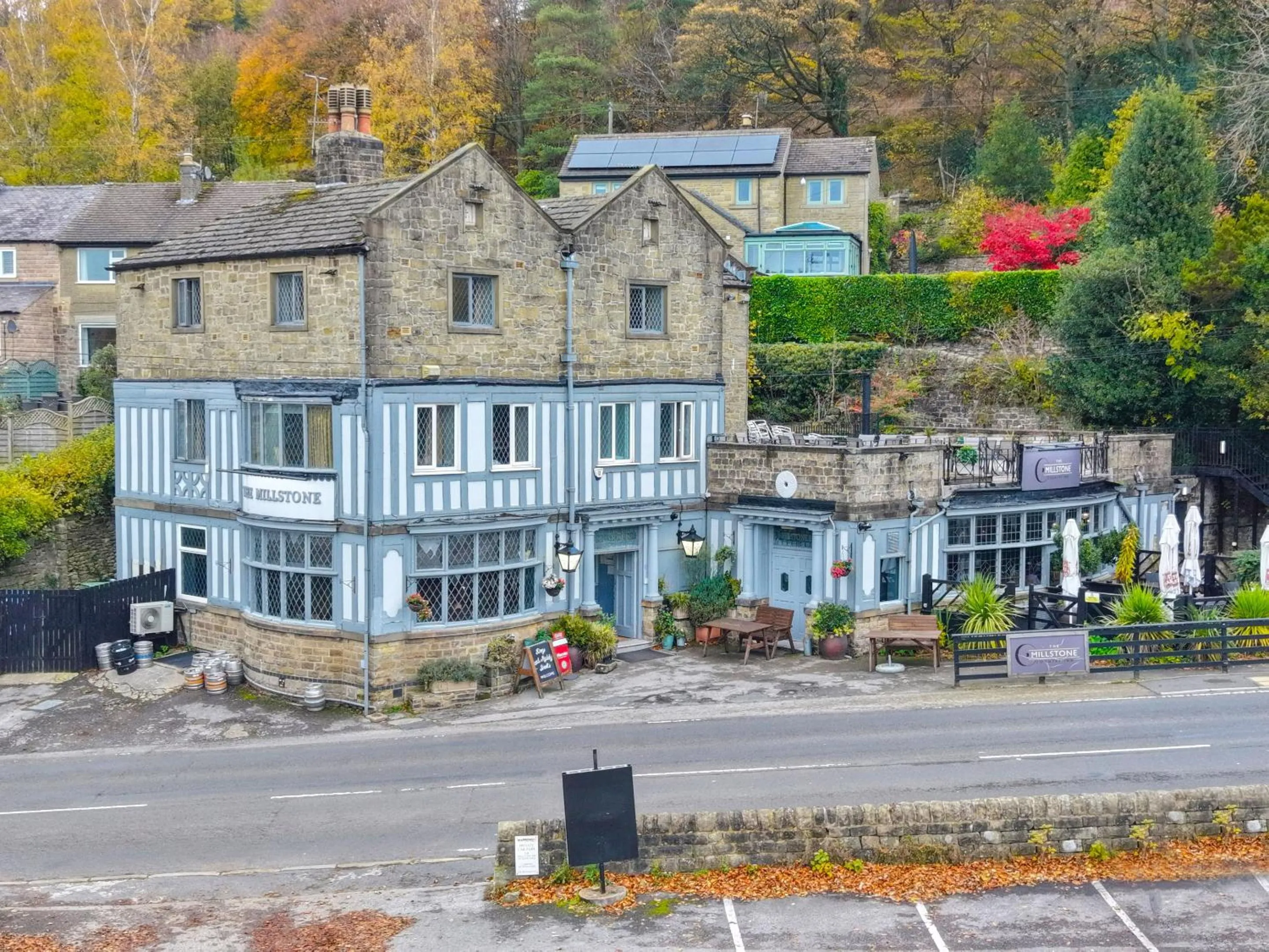 Property building in Millstone Country Inn