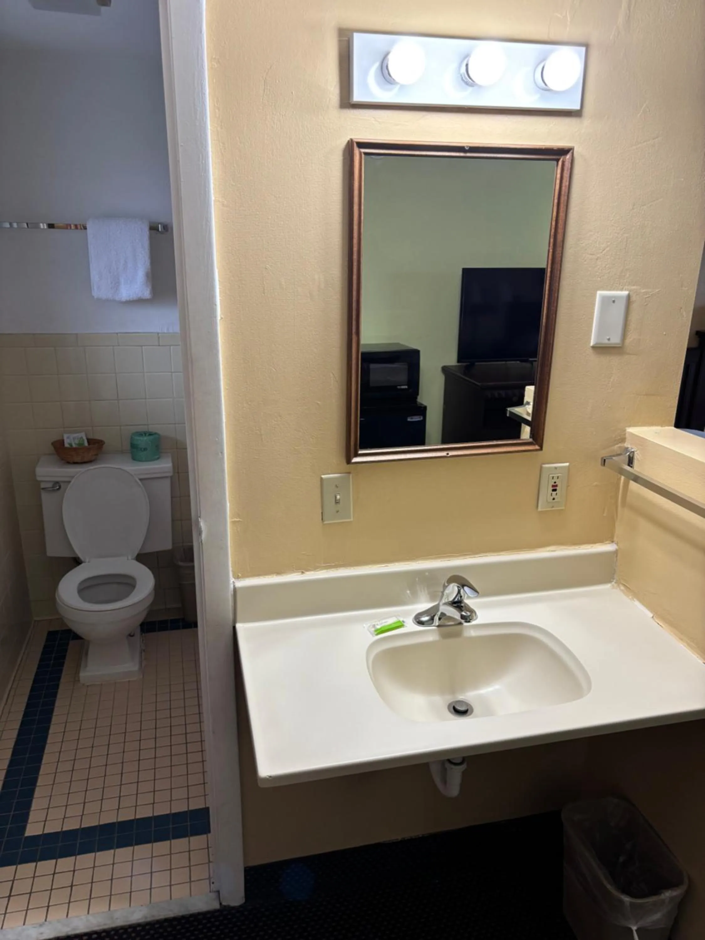 Budget Host Inn Somerset