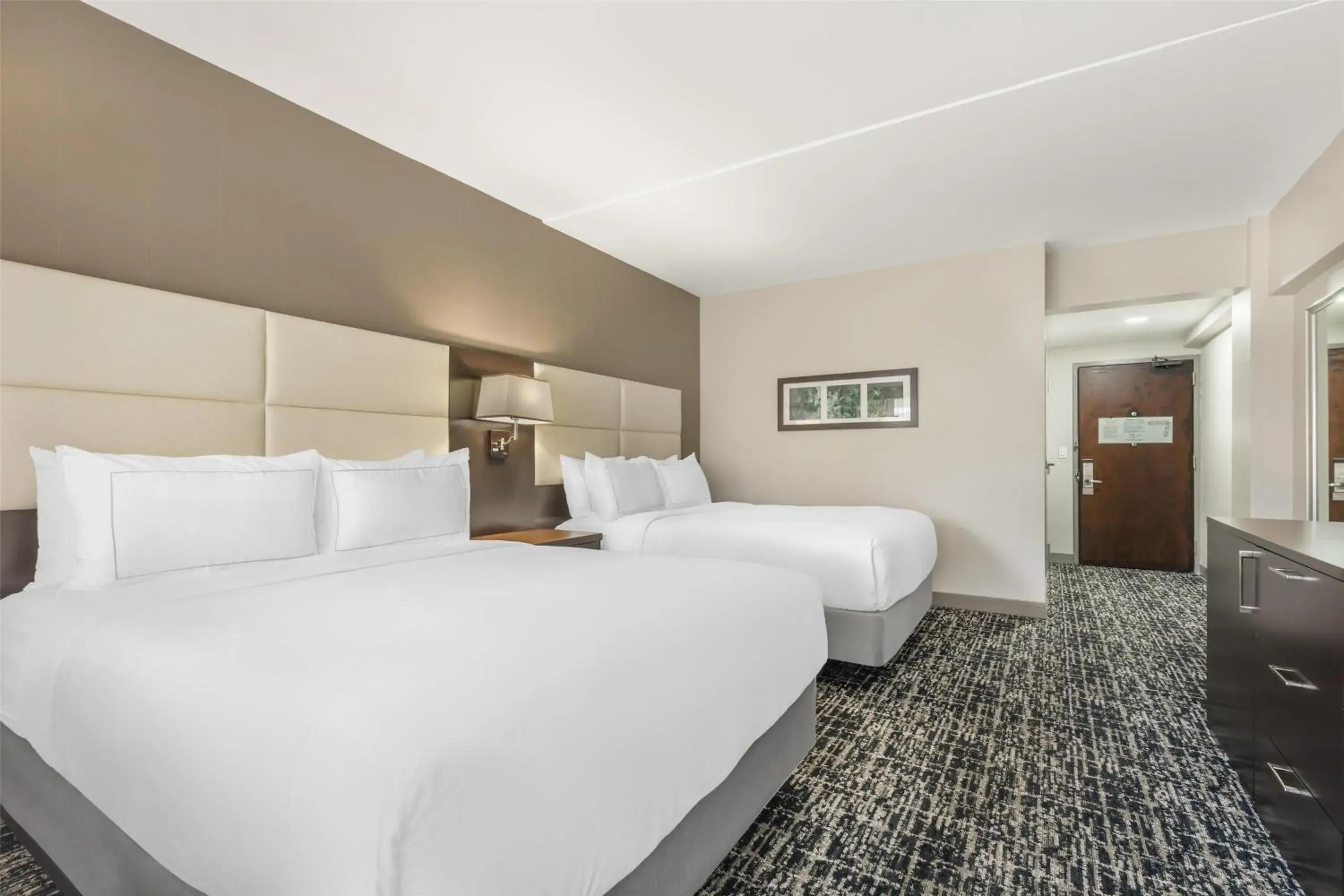 Bed in Doubletree by Hilton Hotel Williamsburg Bed in Doubletree by Hilton Hotel Williamsburg