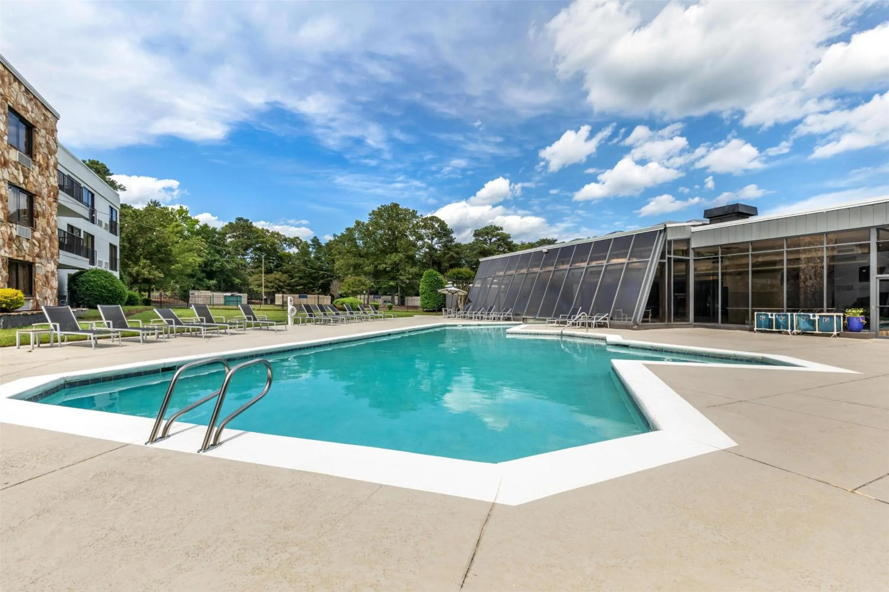 Pool view in Doubletree by Hilton Hotel Williamsburg