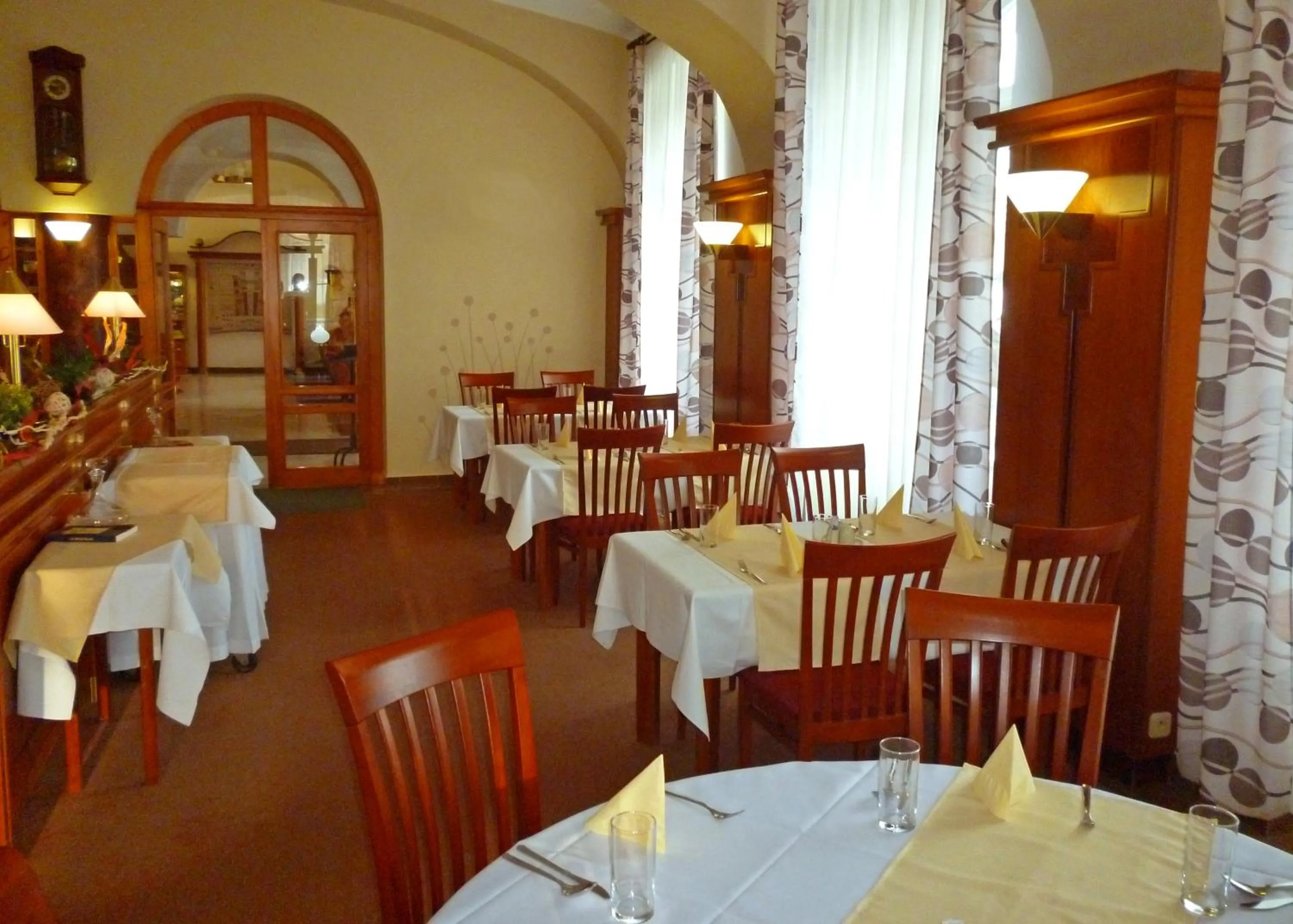 Restaurant/places to eat in Hotel Havel