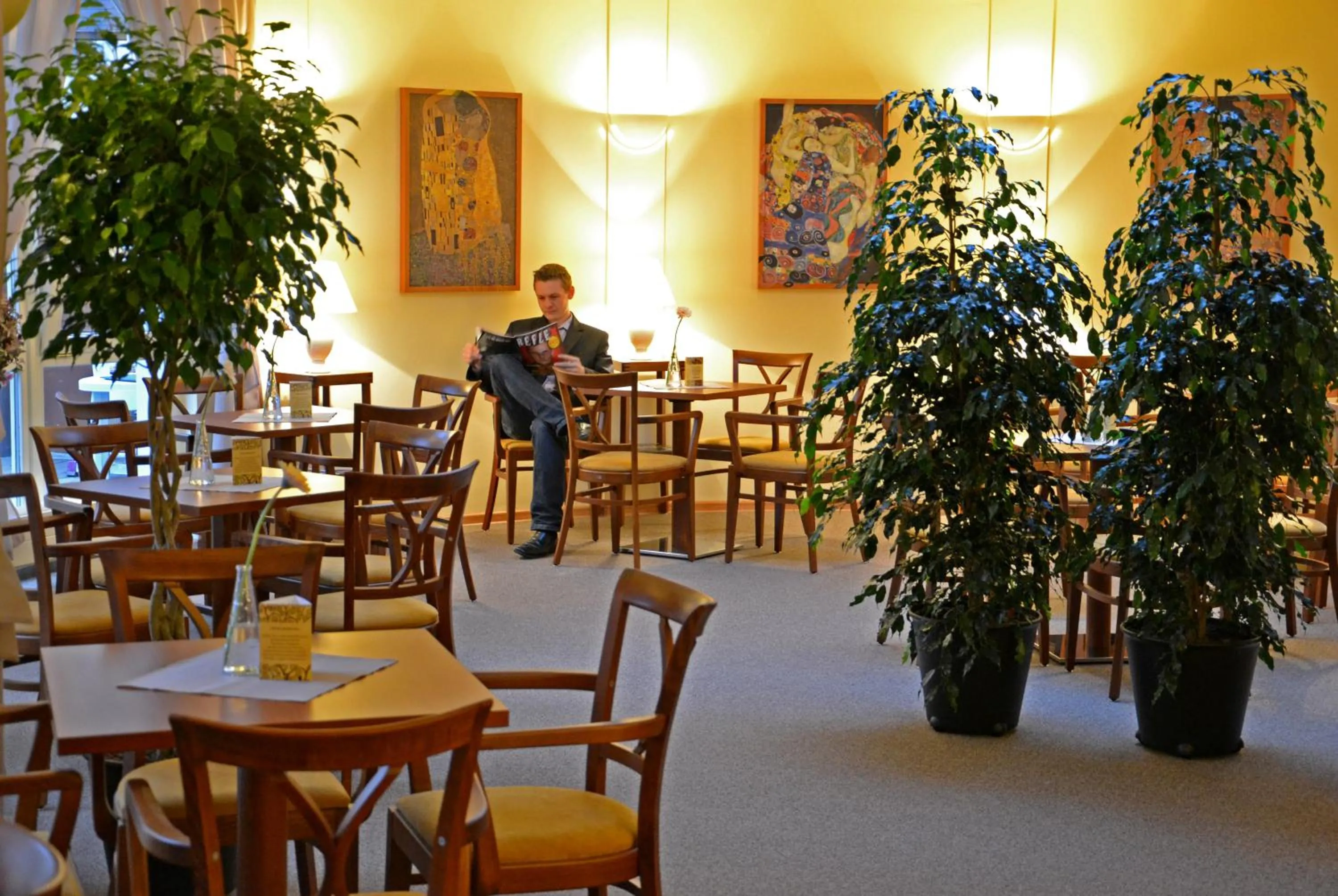 Restaurant/places to eat in Hotel Havel