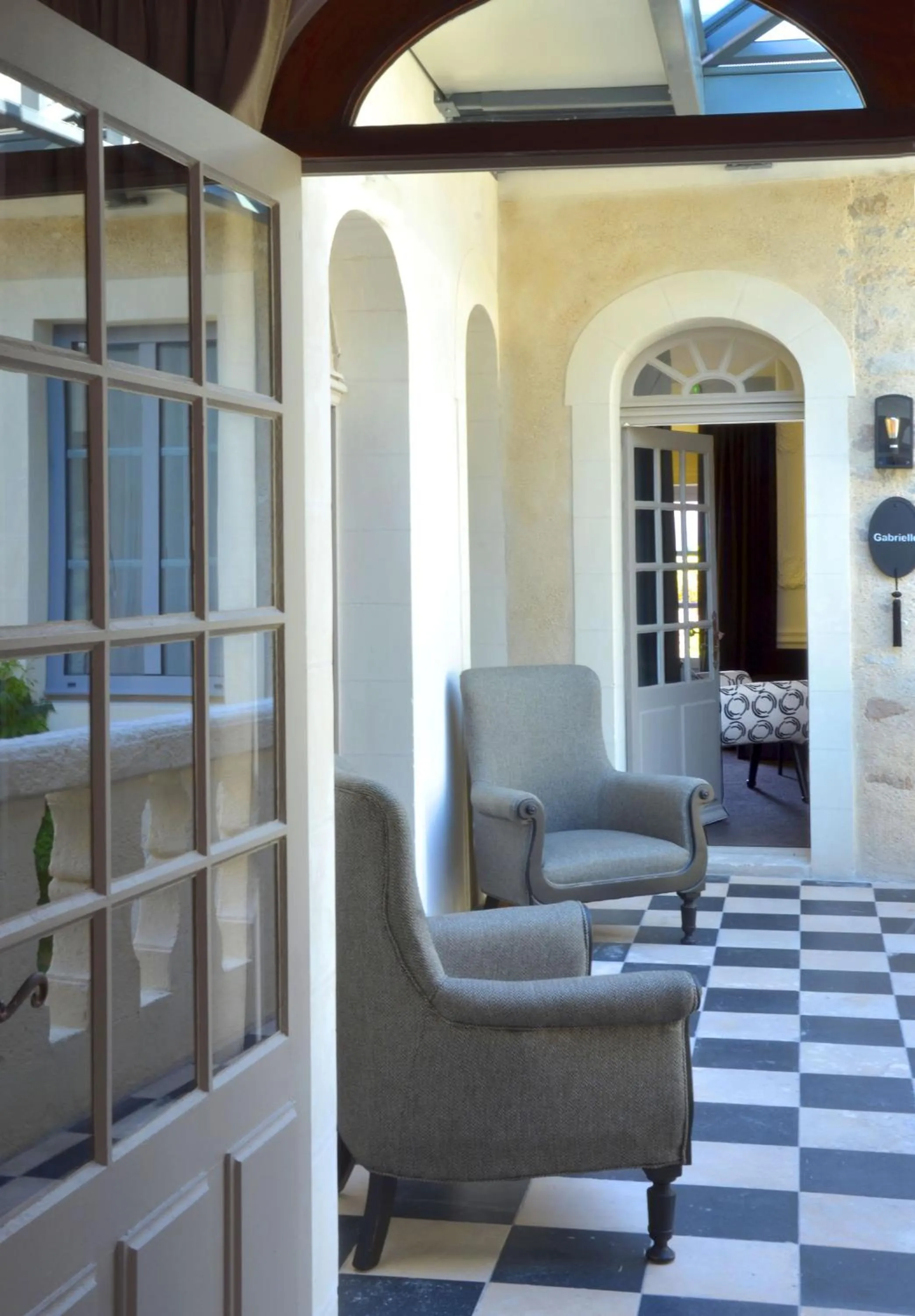Seating area in Le Général d'Elbée Hotel & Spa - Teritoria