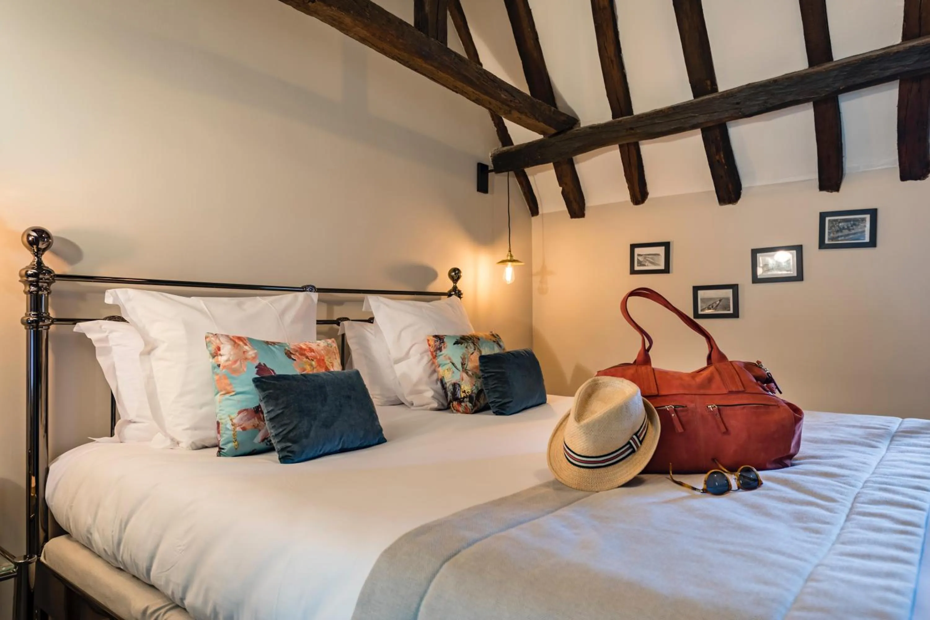 Bedroom, Bed in Le Général d'Elbée Hotel & Spa - Teritoria