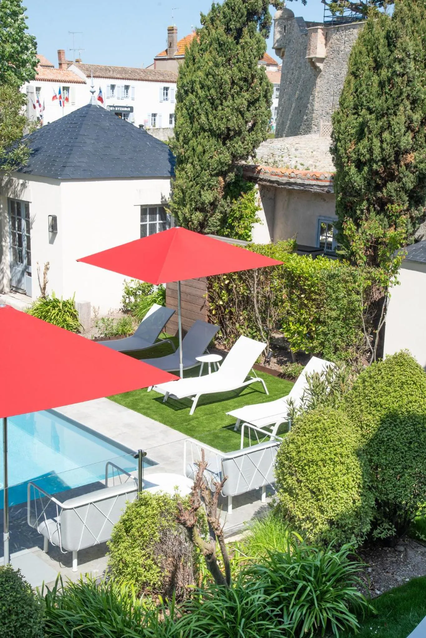 Garden in Le Général d'Elbée Hotel & Spa - Teritoria