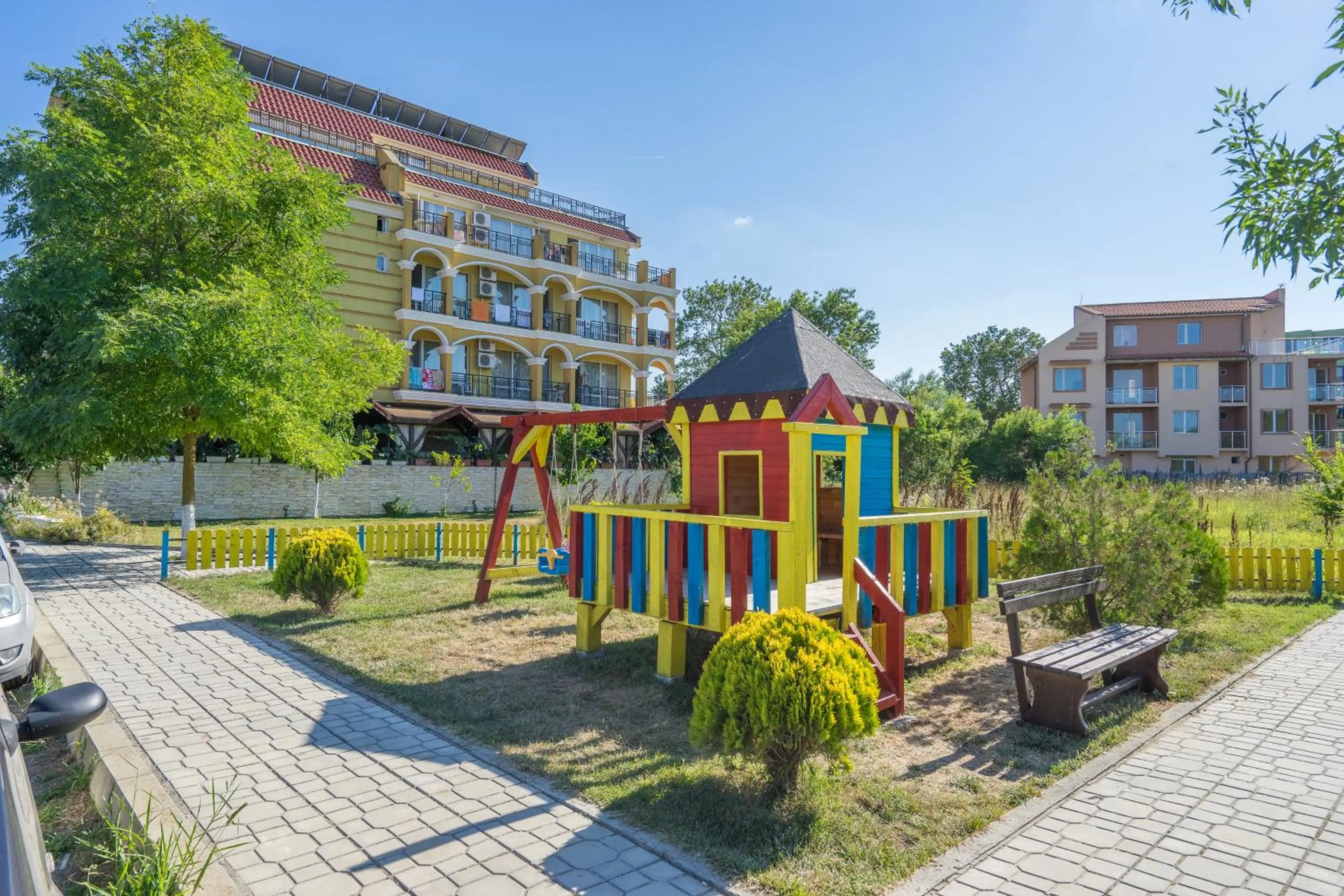 Area and facilities in Hotel Luxor