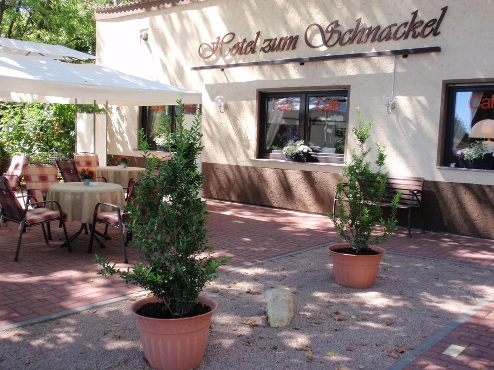 Restaurant/places to eat in Hotel zum Schnackel in Mainz