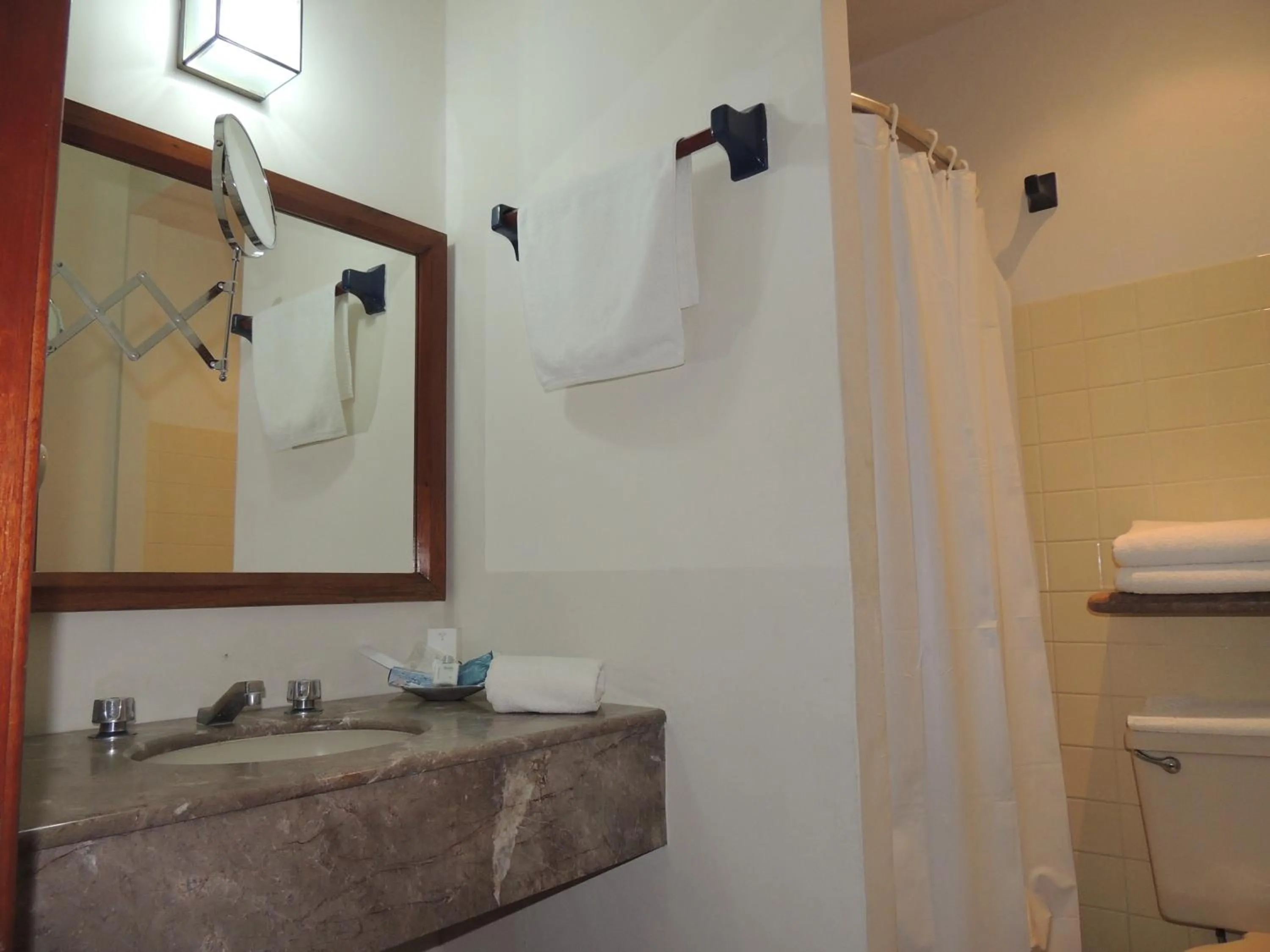 Bathroom in Hotel Concierge Plaza Colima