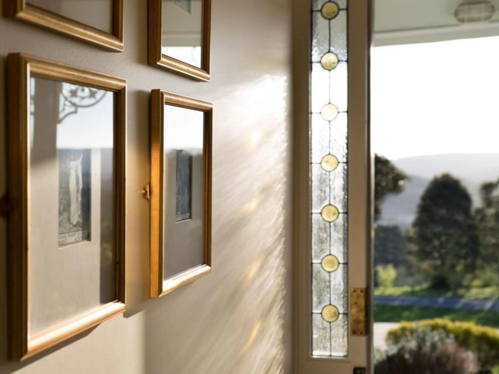 Garden in Gladville- old world charm with stunning views