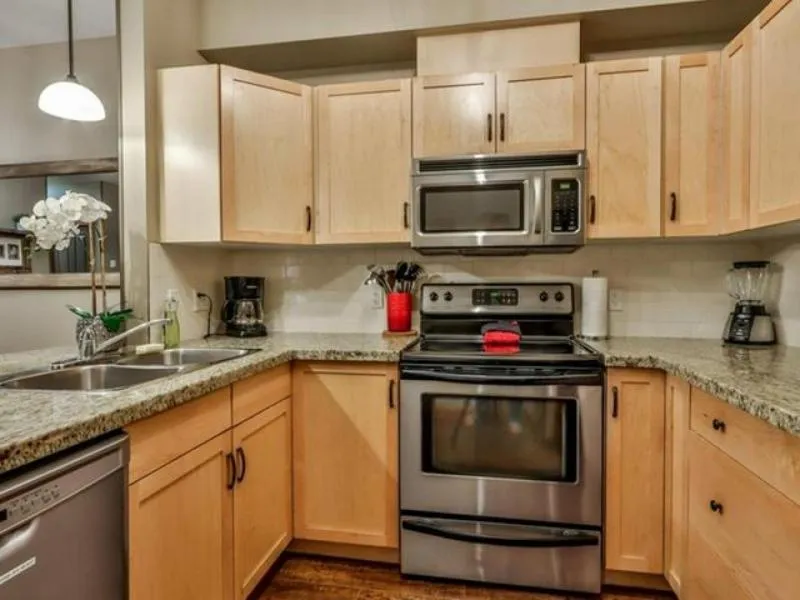 Coffee/tea facilities in Suites with Pool & Hot tubs managed by Little Sister Getaways