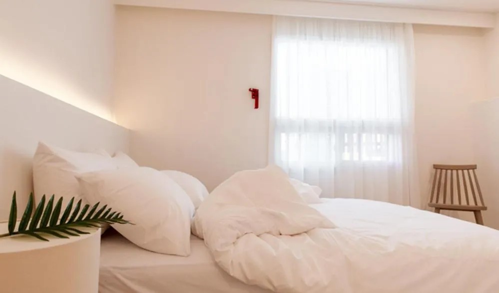 Bedroom, Bed in Hotel Kyungsung