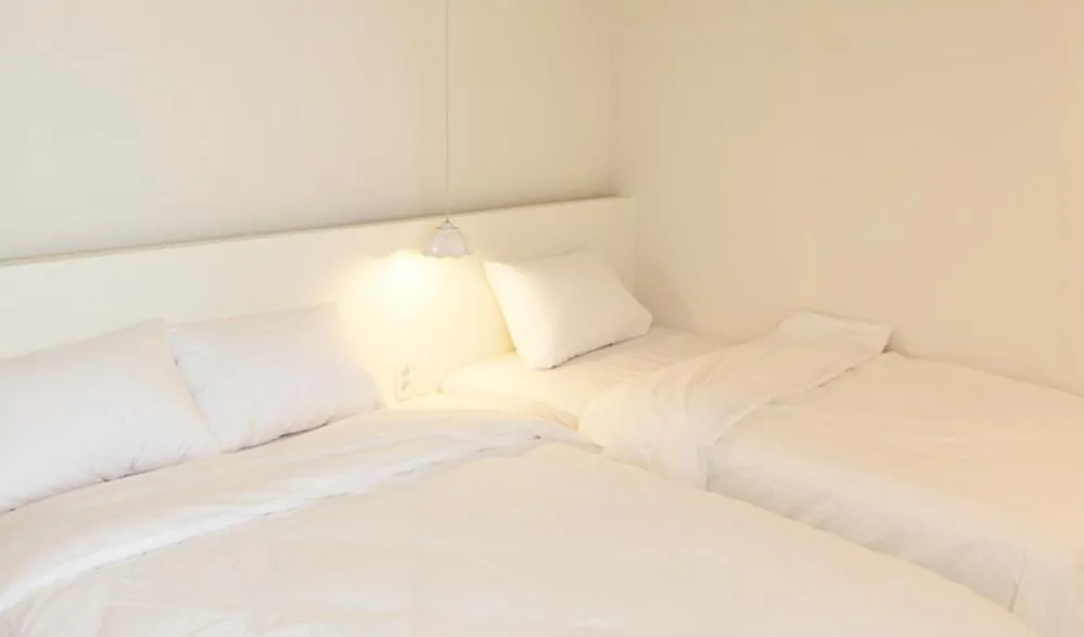 Bedroom, Bed in Hotel Kyungsung