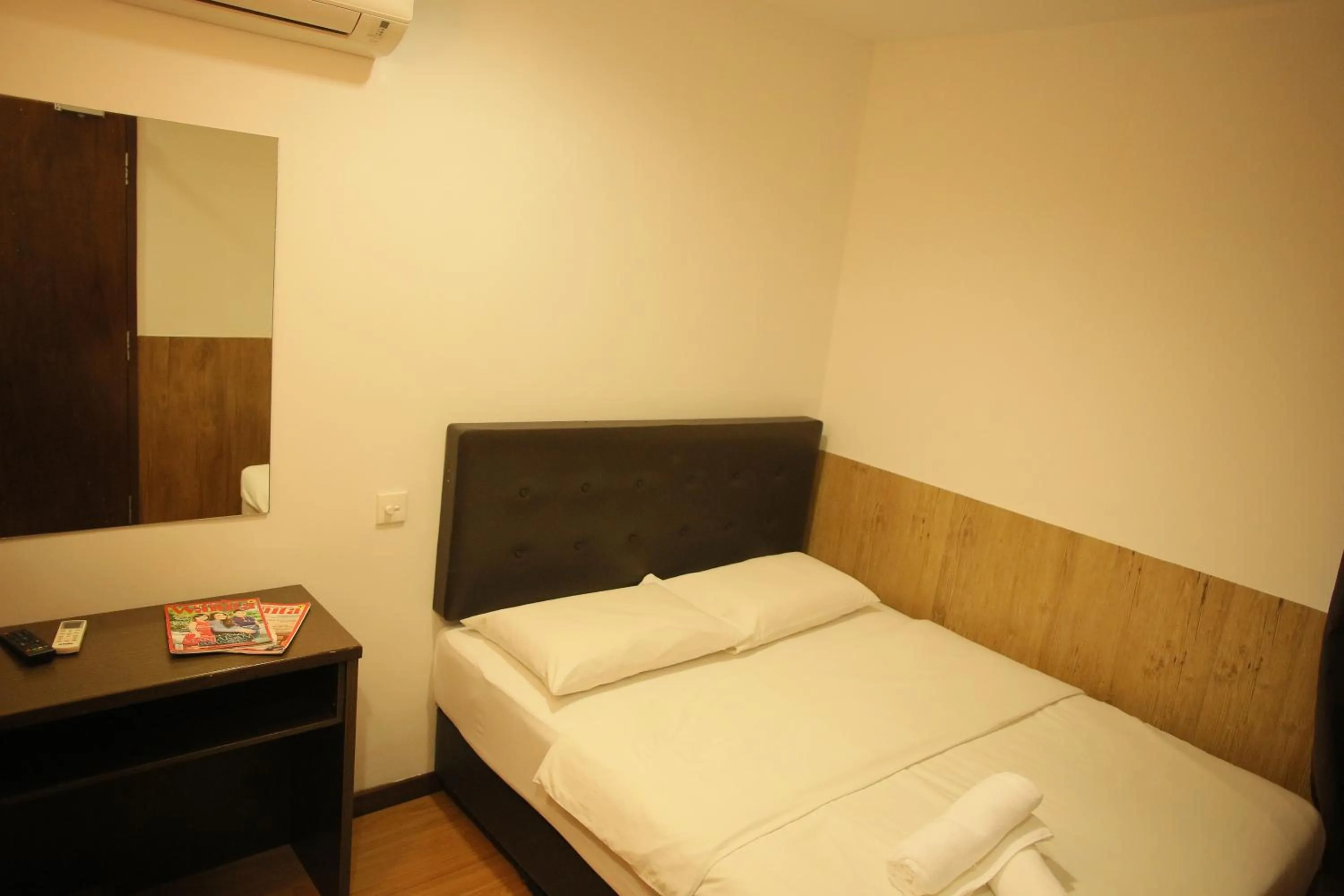 Standard Queen Room in N K Hotel