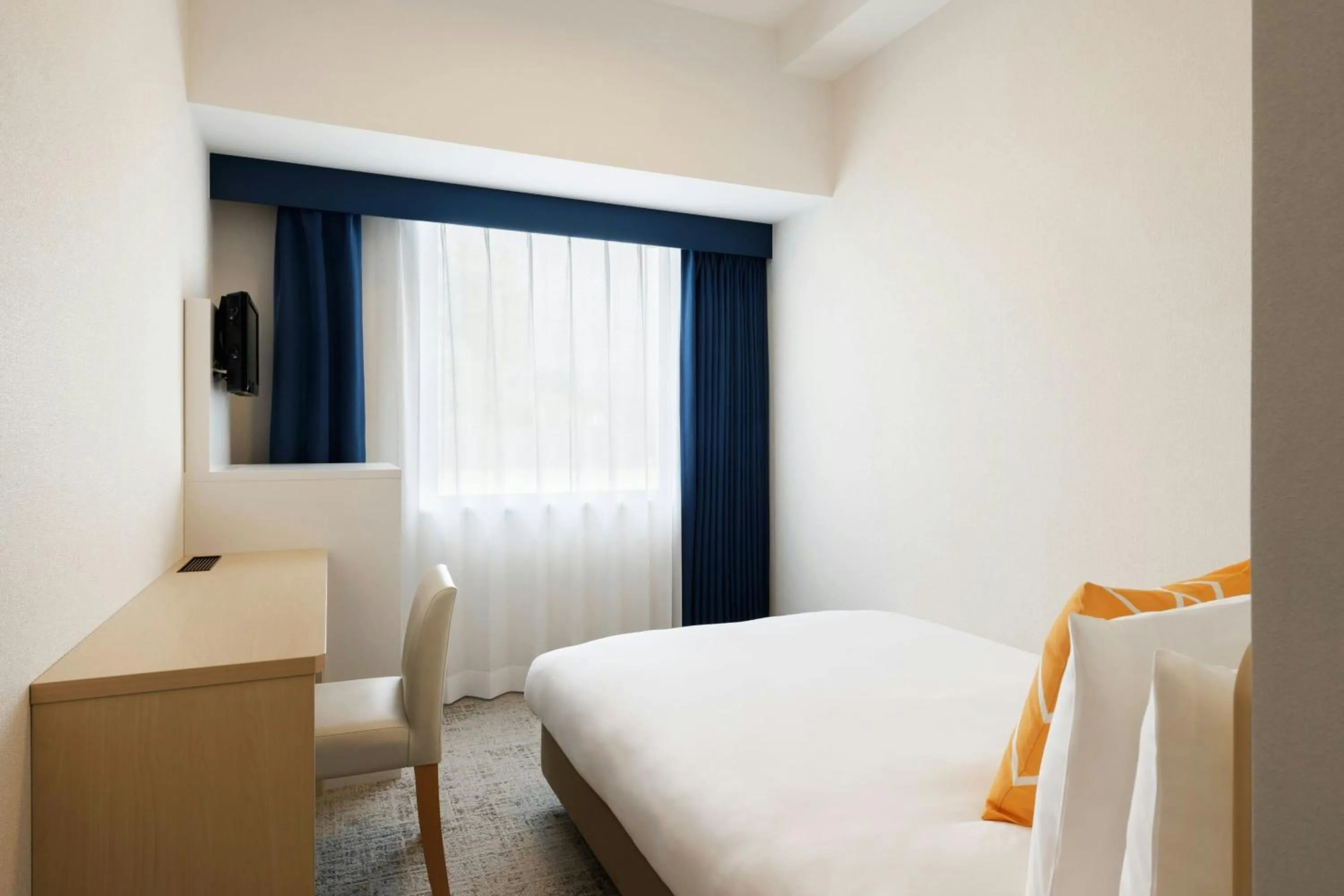 Photo of the whole room, Bed in Four Points Flex by Sheraton Hakodate Station