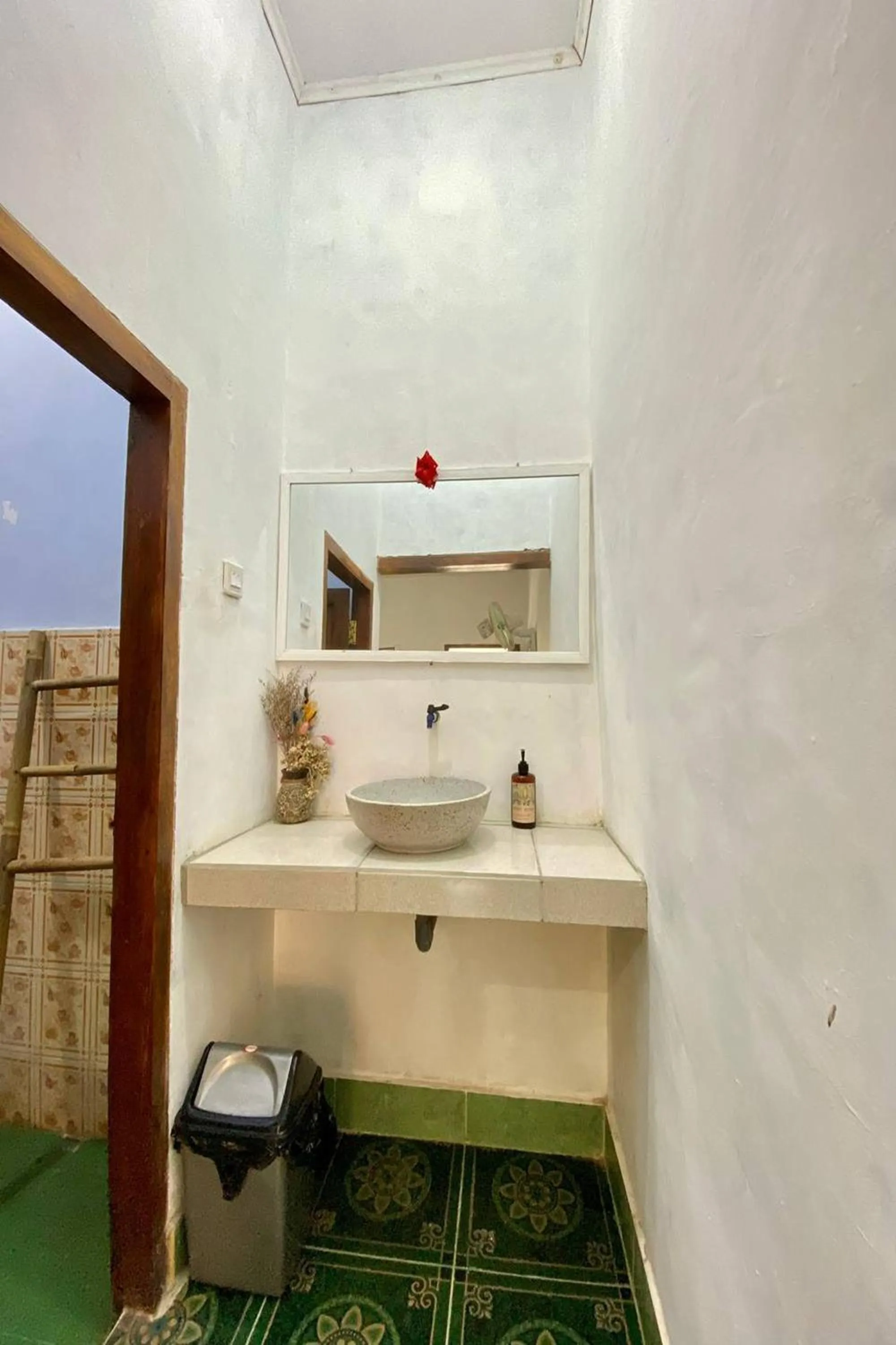 Bathroom in Duyung Rooms & Resto Gerupuk